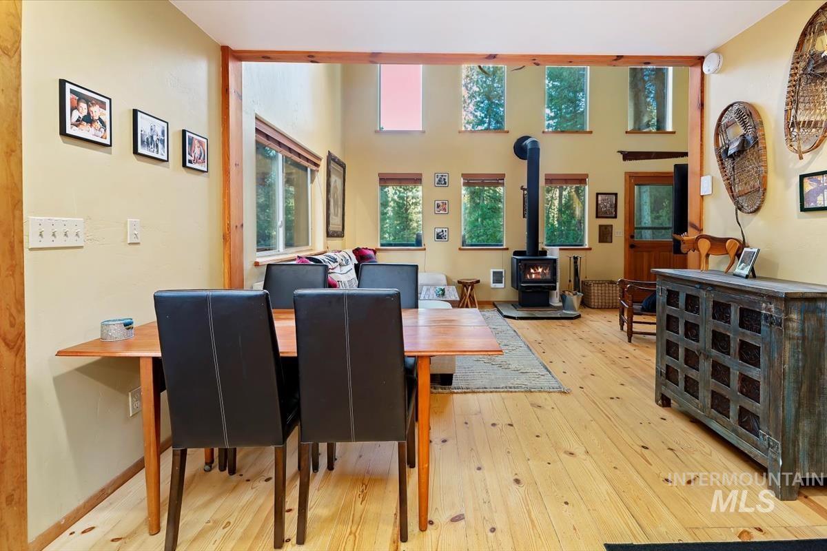 5 Huckleberry Rd., Garden Valley, Idaho 83622, 2 Bedrooms, 2 Bathrooms, Residential For Sale, Price $449,900, 98950944