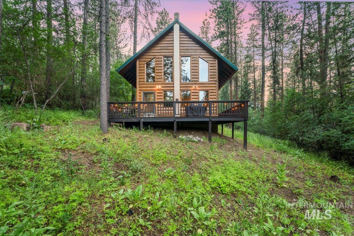 5 Huckleberry Rd., Garden Valley, Idaho 83622, 2 Bedrooms, 2 Bathrooms, Residential For Sale, Price $449,900, 98950944