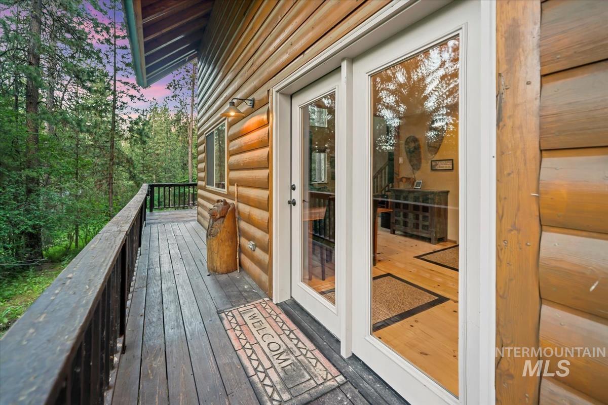 5 Huckleberry Rd., Garden Valley, Idaho 83622, 2 Bedrooms, 2 Bathrooms, Residential For Sale, Price $449,900, 98950944