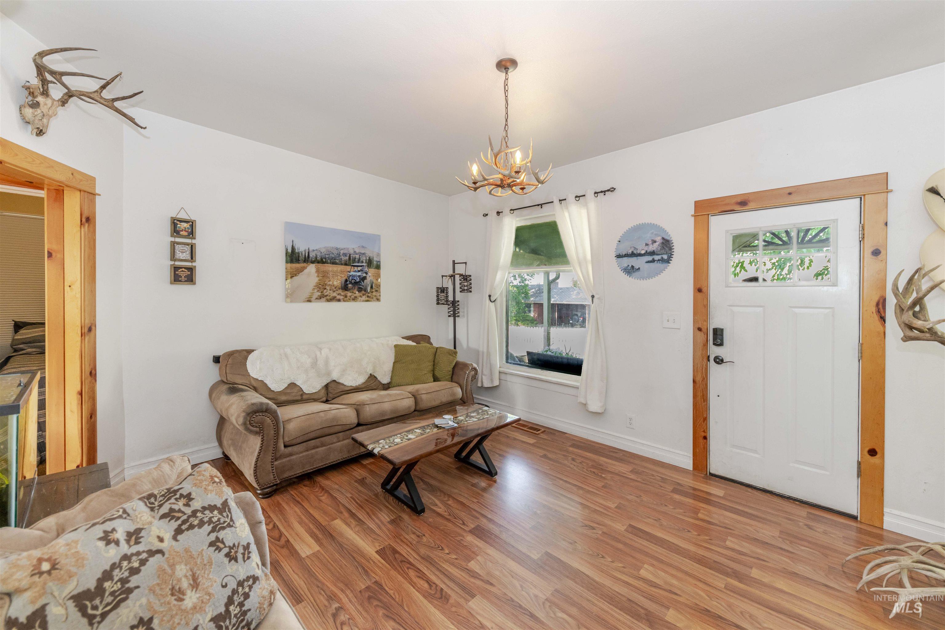 1318 McCarroll Street, Clarkston, Washington 99403, 2 Bedrooms, 1 Bathroom, Residential For Sale, Price $320,000, 98950972