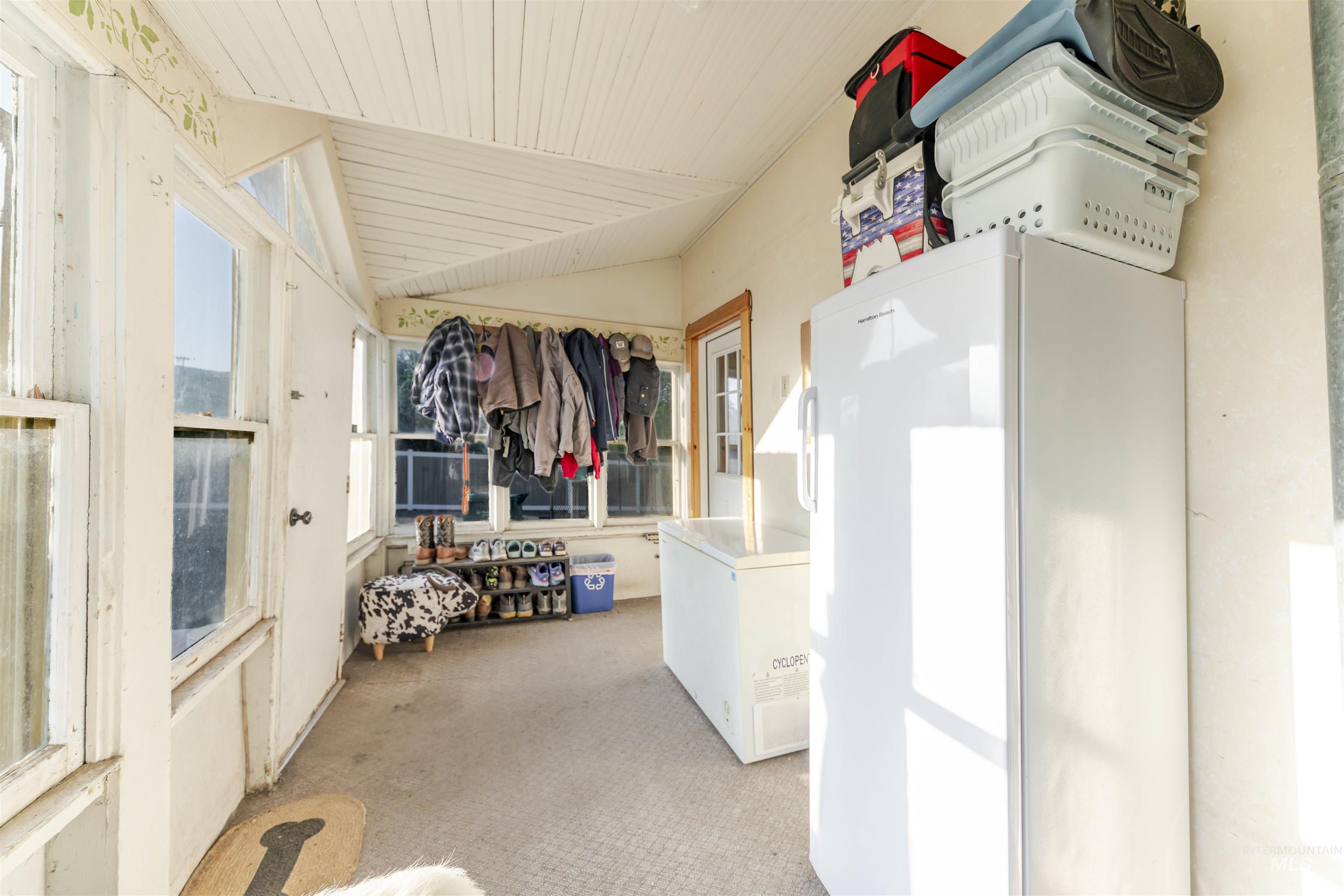 1318 McCarroll Street, Clarkston, Washington 99403, 2 Bedrooms, 1 Bathroom, Residential For Sale, Price $320,000, 98950972