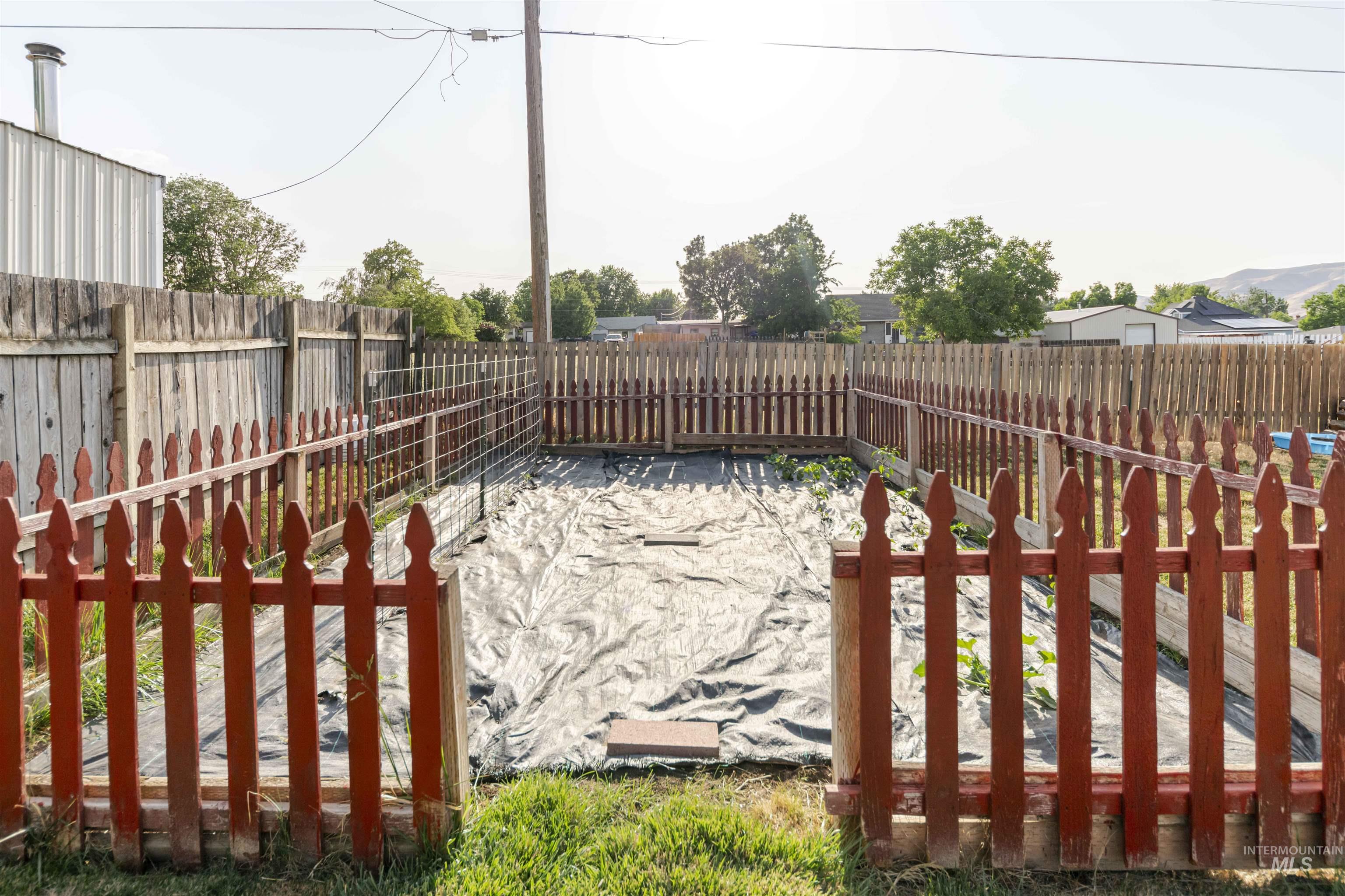 1318 McCarroll Street, Clarkston, Washington 99403, 2 Bedrooms, 1 Bathroom, Residential For Sale, Price $320,000, 98950972