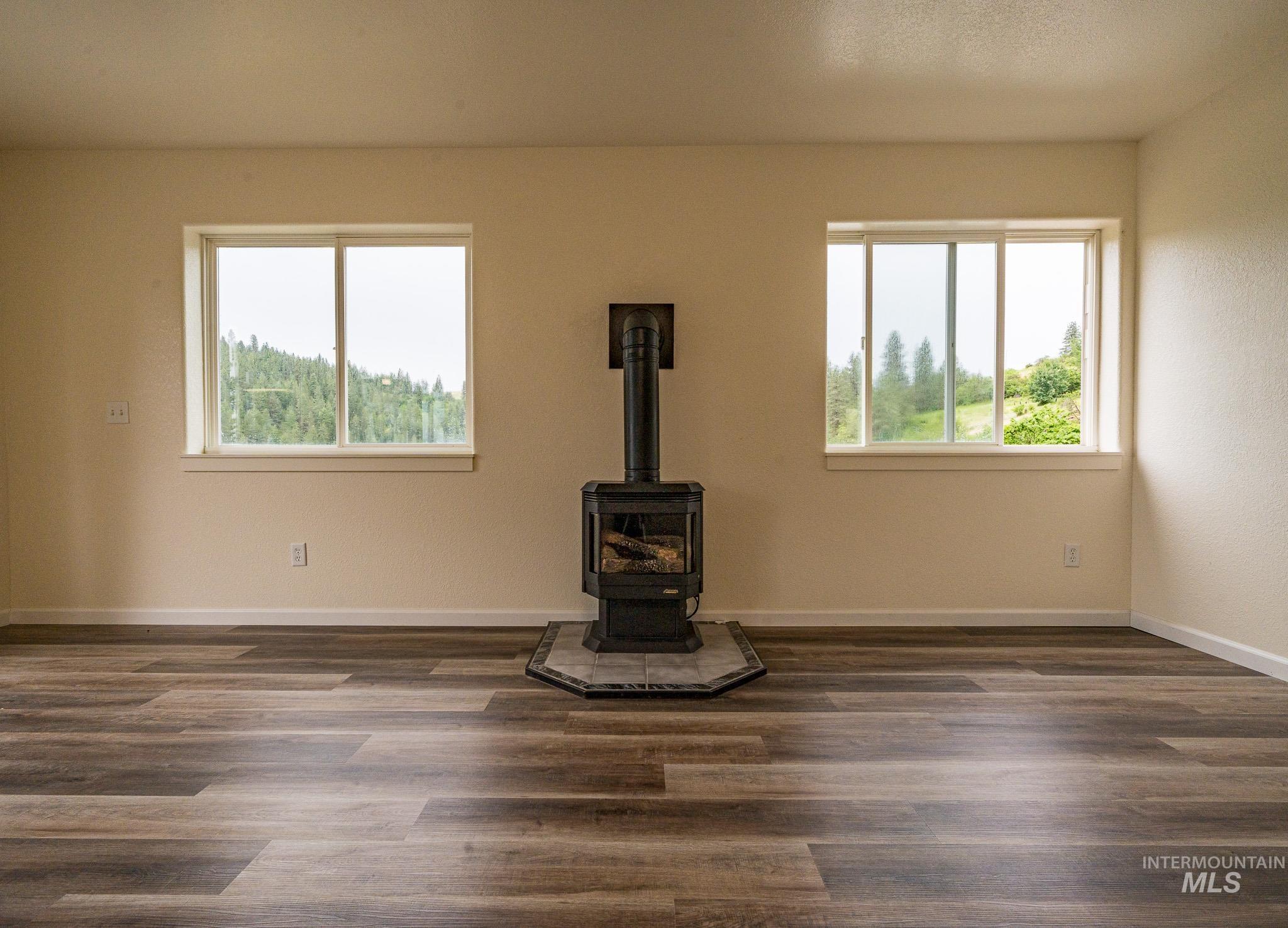 156 Butcher Creek Lane, Grangeville, Idaho 83530, 2 Bedrooms, 1 Bathroom, Residential For Sale, Price $520,000, 98950979