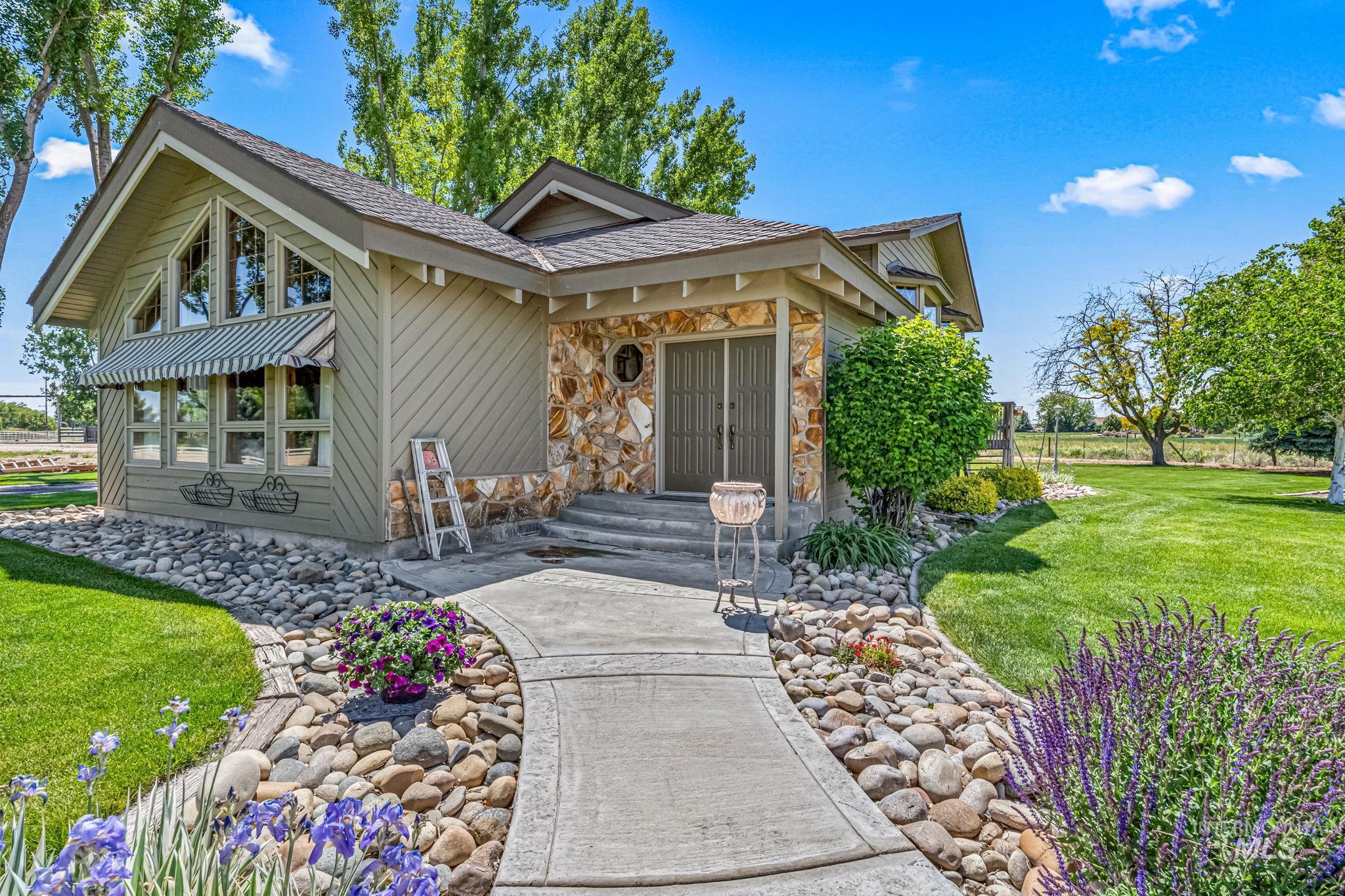 5537 Highway 30 S, New Plymouth, Idaho 83655, 3 Bedrooms, 1.5 Bathrooms, Residential For Sale, Price $774,900, 98950994