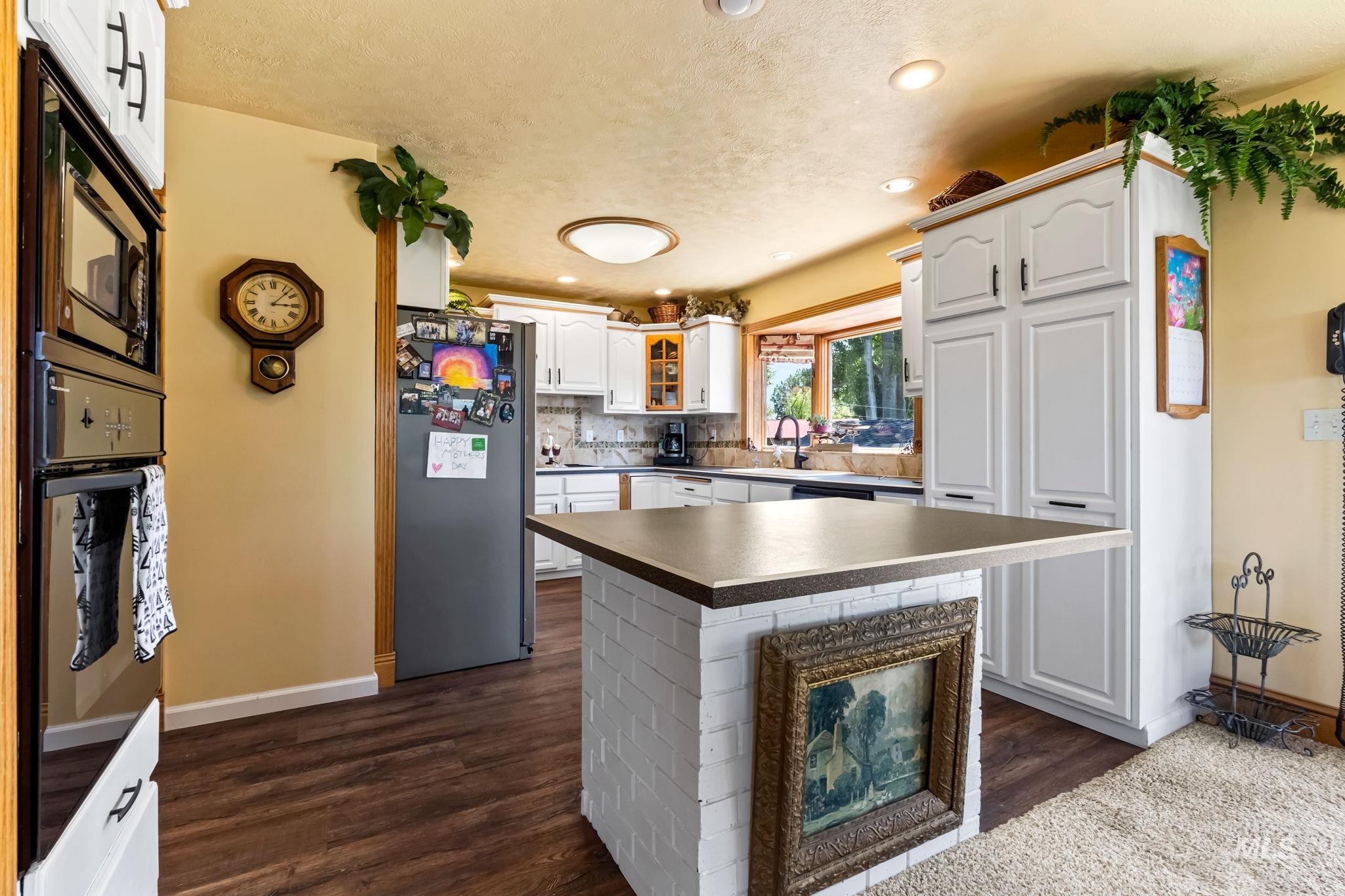 5537 Highway 30 S, New Plymouth, Idaho 83655, 3 Bedrooms, 1.5 Bathrooms, Residential For Sale, Price $774,900, 98950994