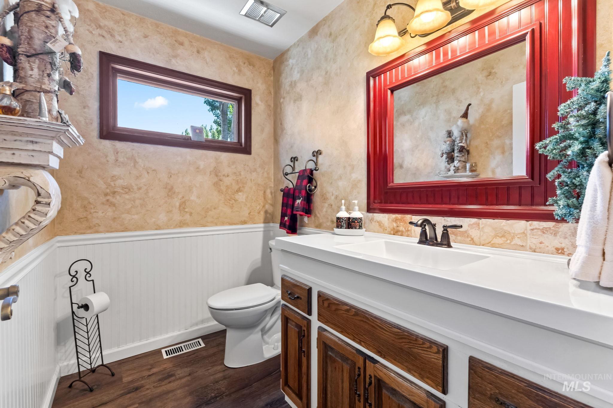 5537 Highway 30 S, New Plymouth, Idaho 83655, 3 Bedrooms, 1.5 Bathrooms, Residential For Sale, Price $774,900, 98950994