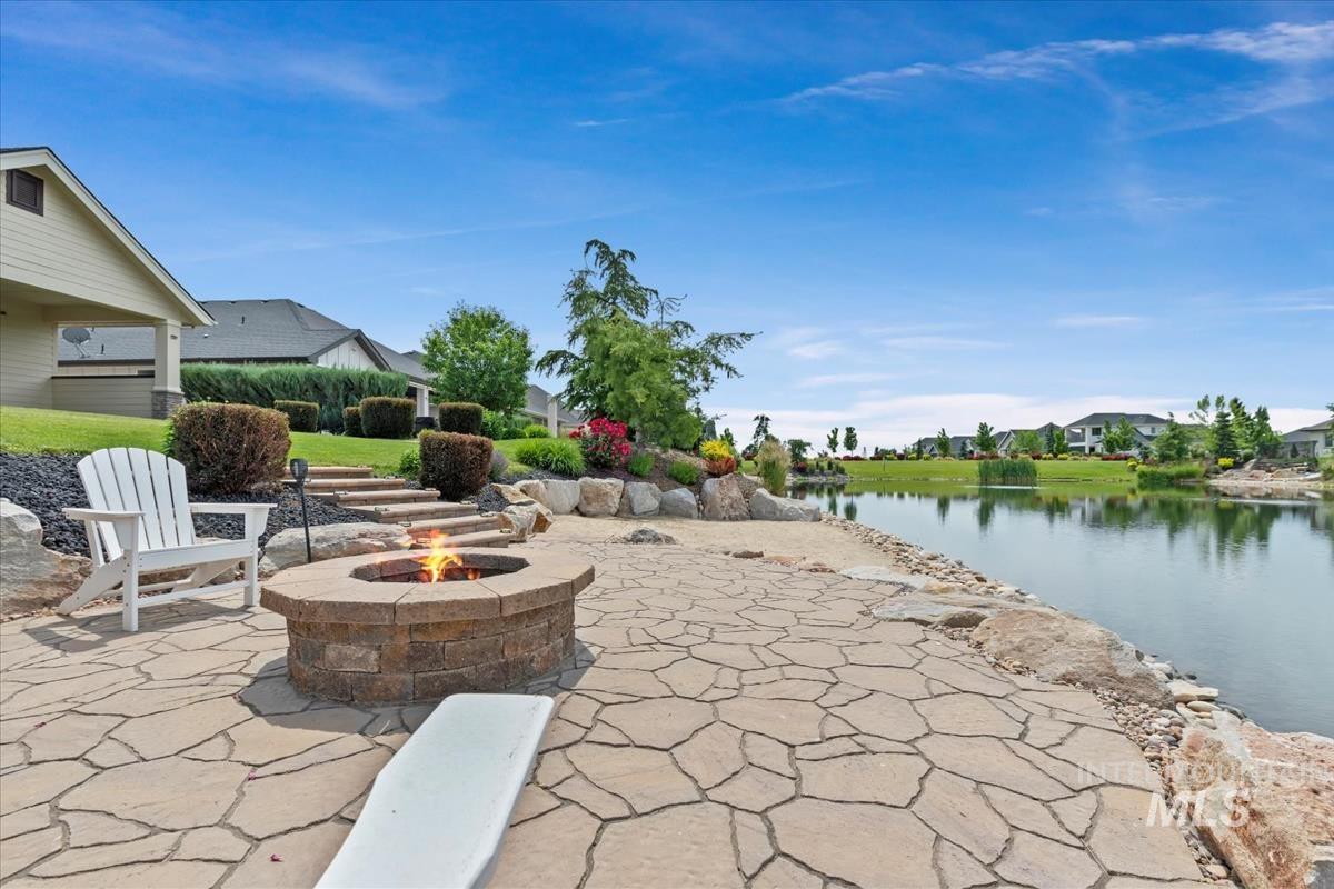 1429 N Laconia Ave., Eagle, Idaho 83616, 3 Bedrooms, 3 Bathrooms, Residential For Sale, Price $899,900, 98950999