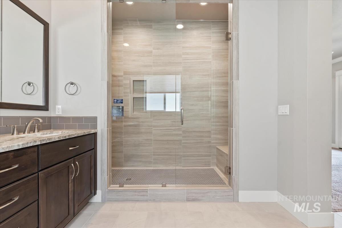 1429 N Laconia Ave., Eagle, Idaho 83616, 3 Bedrooms, 3 Bathrooms, Residential For Sale, Price $899,900, 98950999