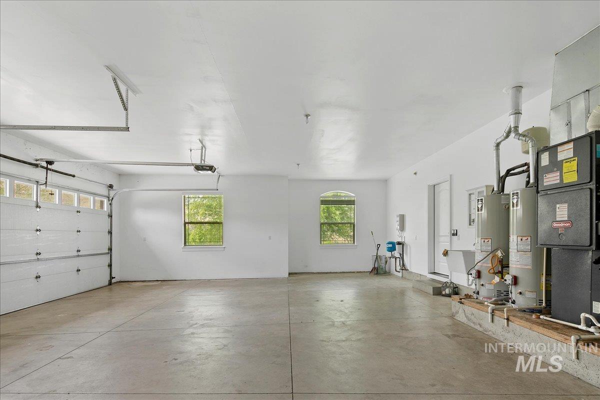 26 HILL CREEK ROAD, Horseshoe Bend, Idaho 83629, 4 Bedrooms, 3 Bathrooms, Residential For Sale, Price $1,124,900, 98951060