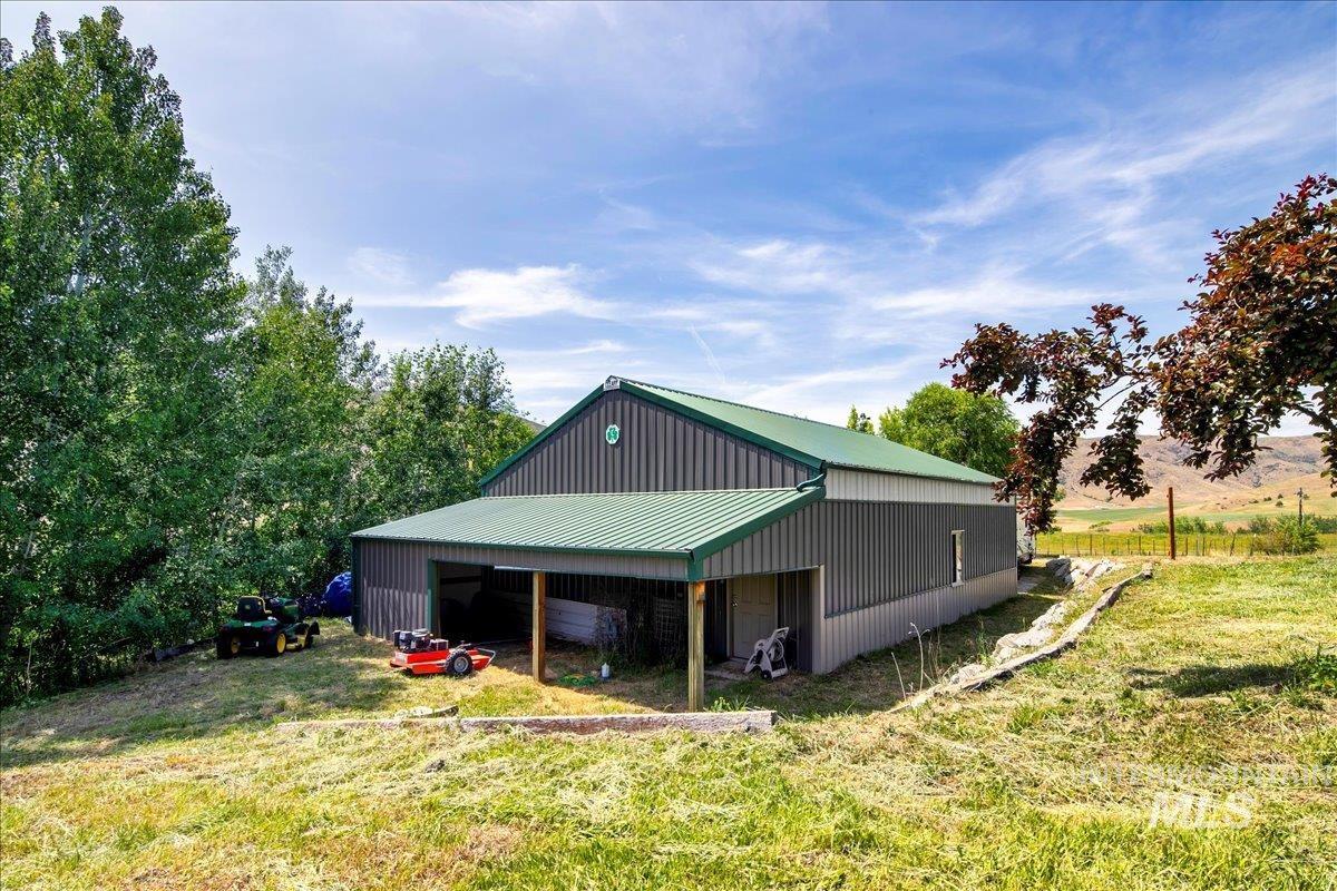 26 HILL CREEK ROAD, Horseshoe Bend, Idaho 83629, 4 Bedrooms, 3 Bathrooms, Residential For Sale, Price $1,124,900, 98951060