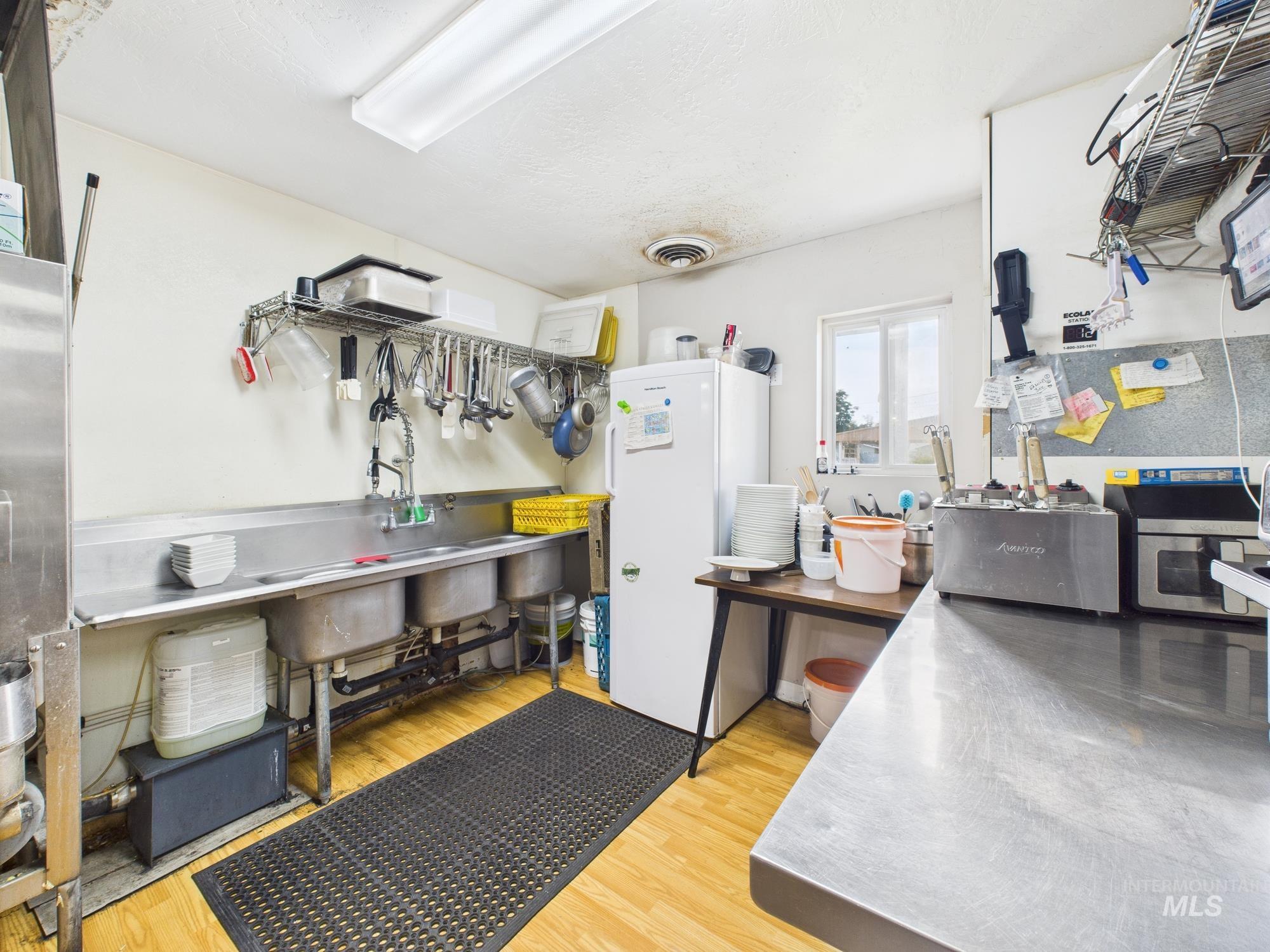 105 E 4th Street, Emmett, Idaho 83617, Business/Commercial For Sale, Price $625,000, 98951068