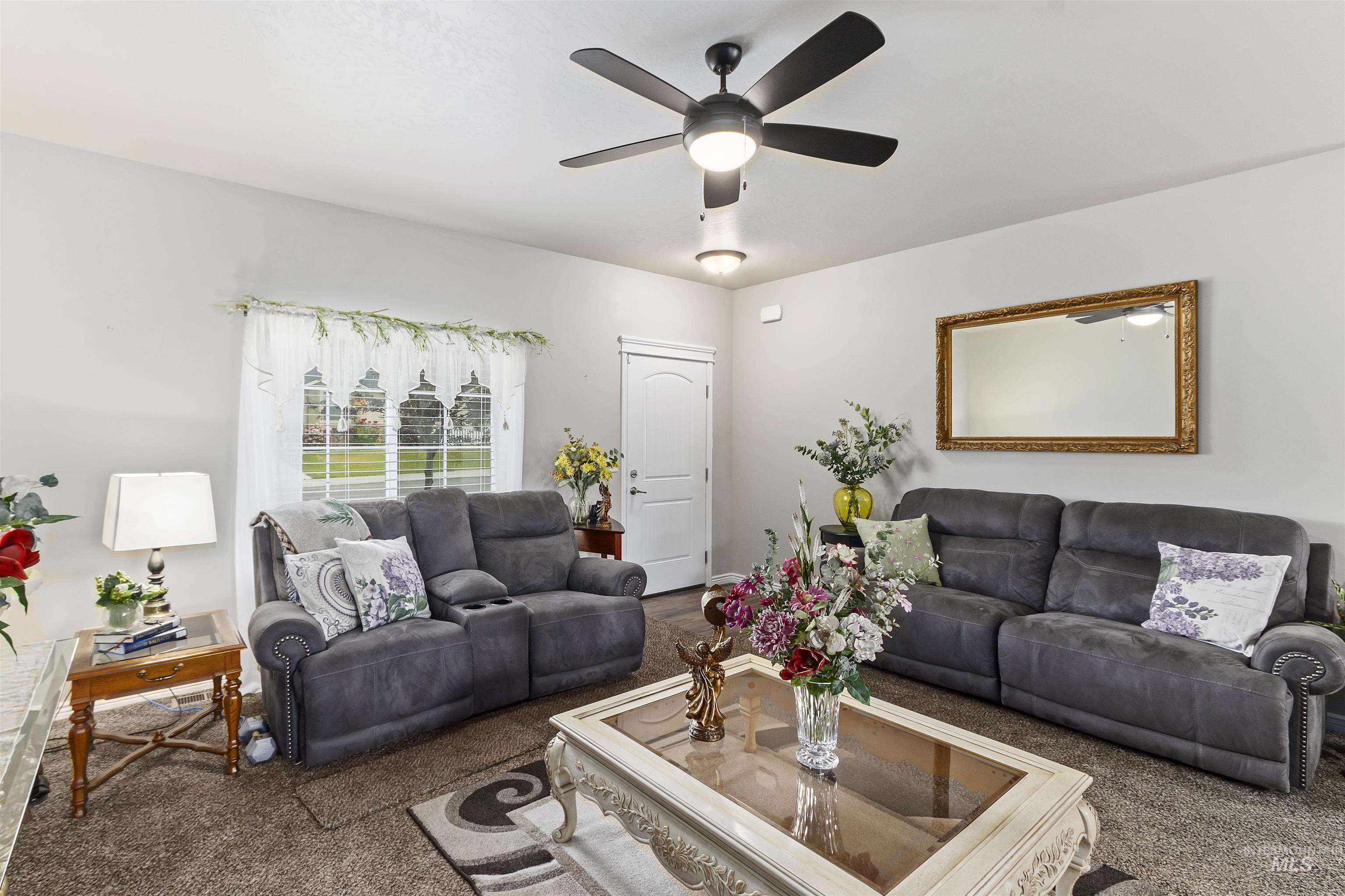 1011 Lynx, Jerome, Idaho 83338, 3 Bedrooms, 2 Bathrooms, Residential For Sale, Price $339,999, 98951097