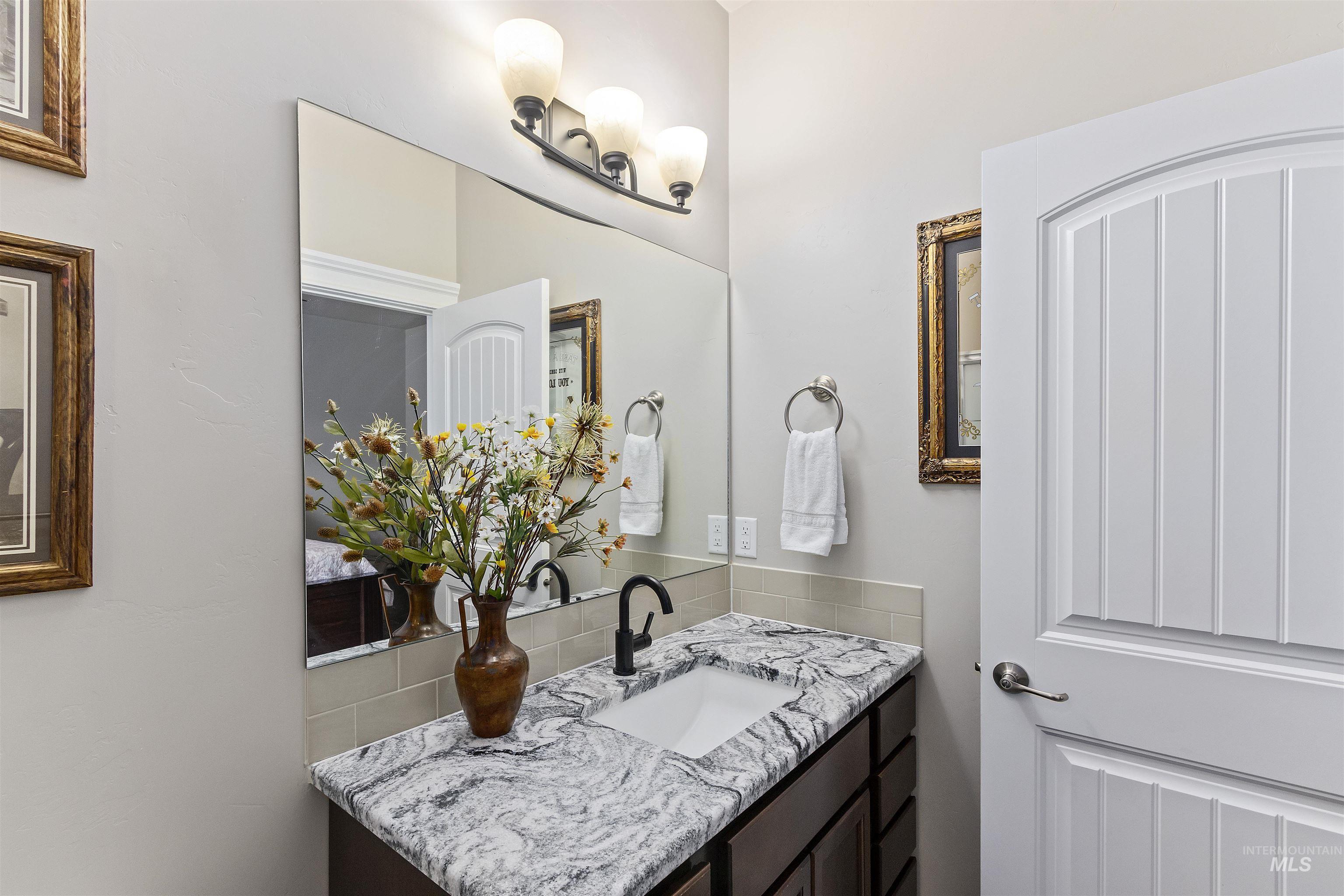 1011 Lynx, Jerome, Idaho 83338, 3 Bedrooms, 2 Bathrooms, Residential For Sale, Price $339,999, 98951097