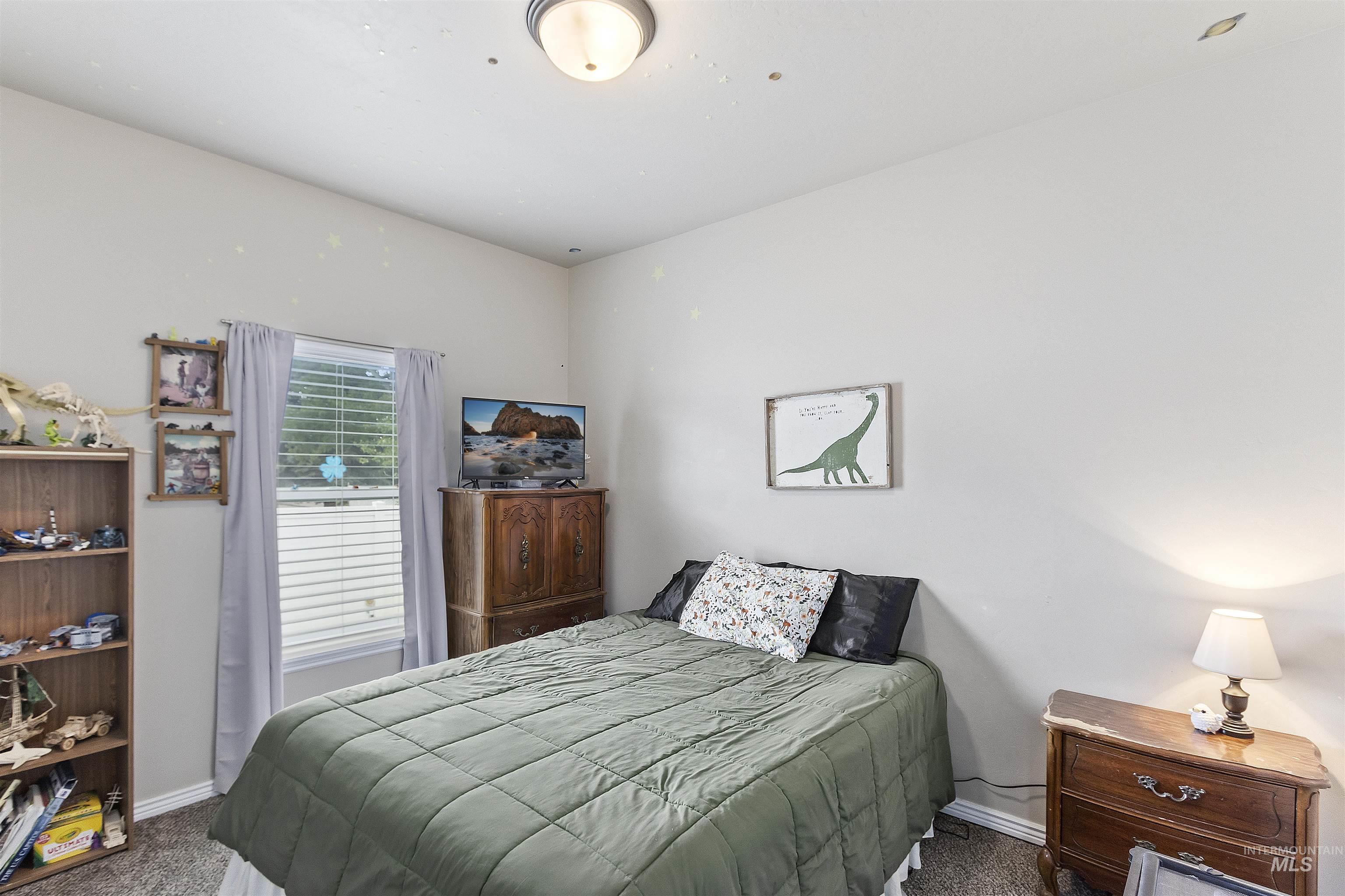 1011 Lynx, Jerome, Idaho 83338, 3 Bedrooms, 2 Bathrooms, Residential For Sale, Price $339,999, 98951097