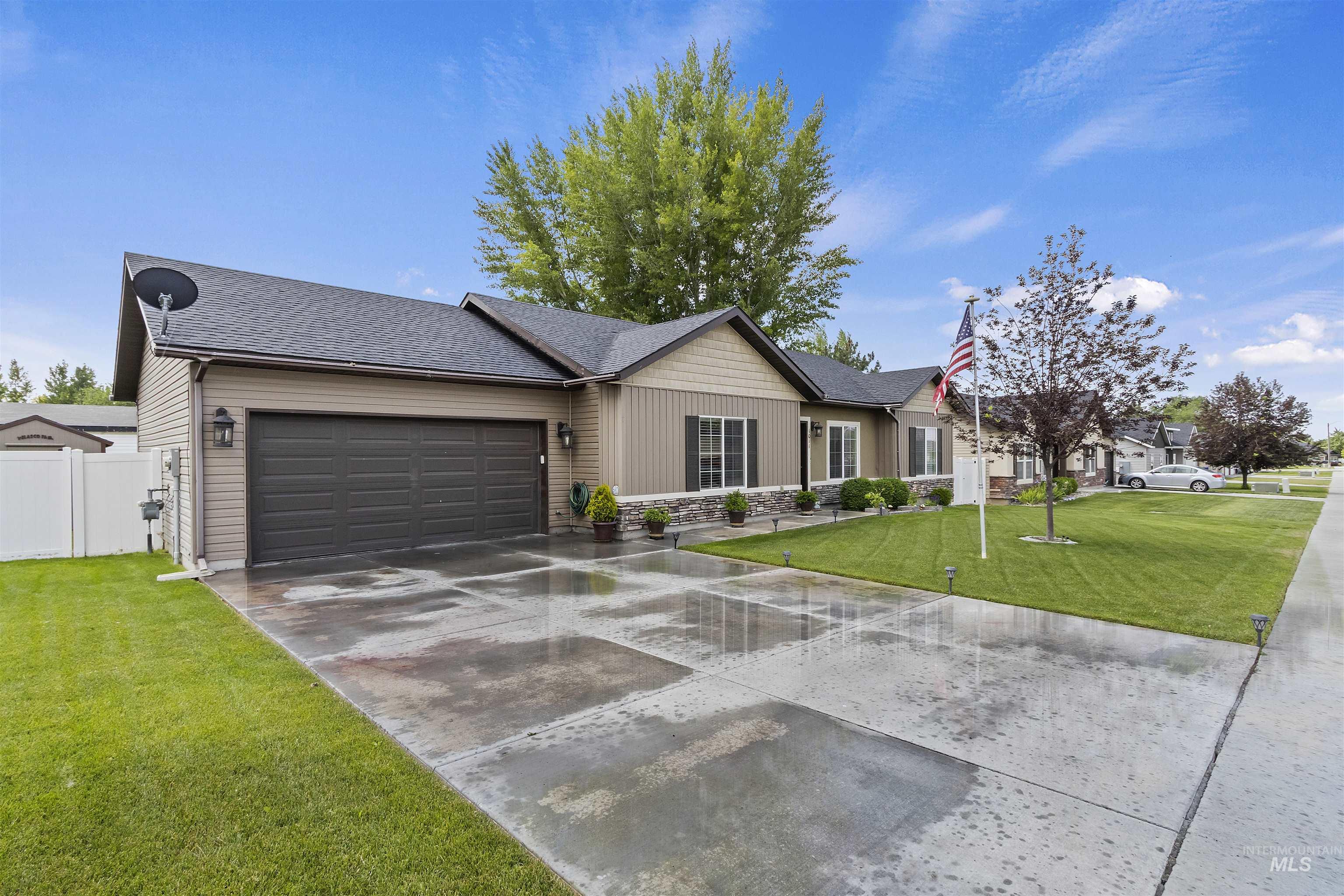 1011 Lynx, Jerome, Idaho 83338, 3 Bedrooms, 2 Bathrooms, Residential For Sale, Price $339,999, 98951097