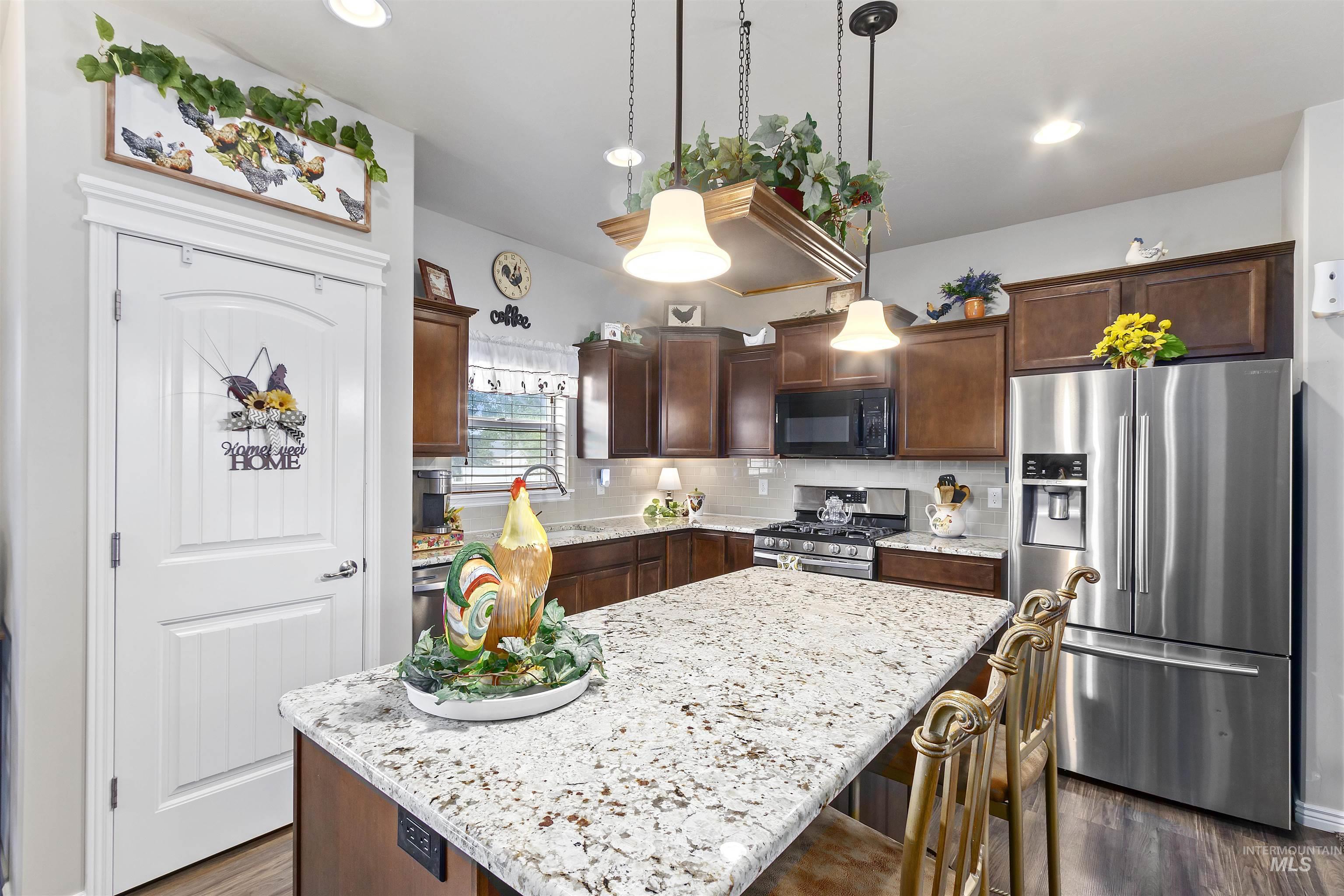 1011 Lynx, Jerome, Idaho 83338, 3 Bedrooms, 2 Bathrooms, Residential For Sale, Price $339,999, 98951097