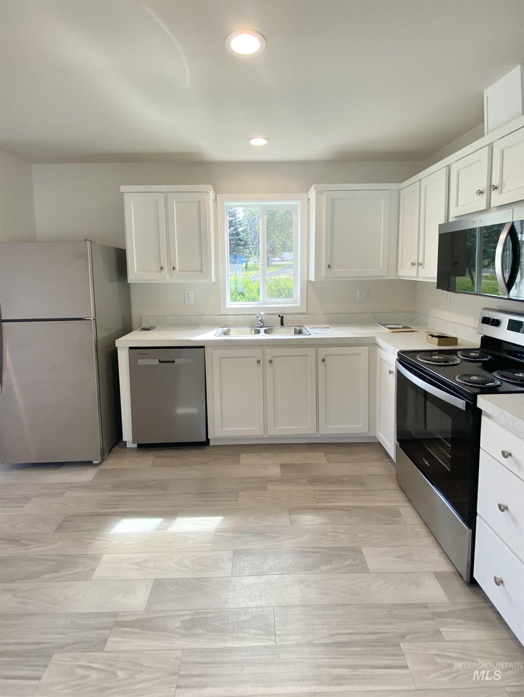 1025 Eid Rd #6, Moscow, Idaho 83843, 2 Bedrooms, 1 Bathroom, Residential For Sale, Price $93,999, 98951110