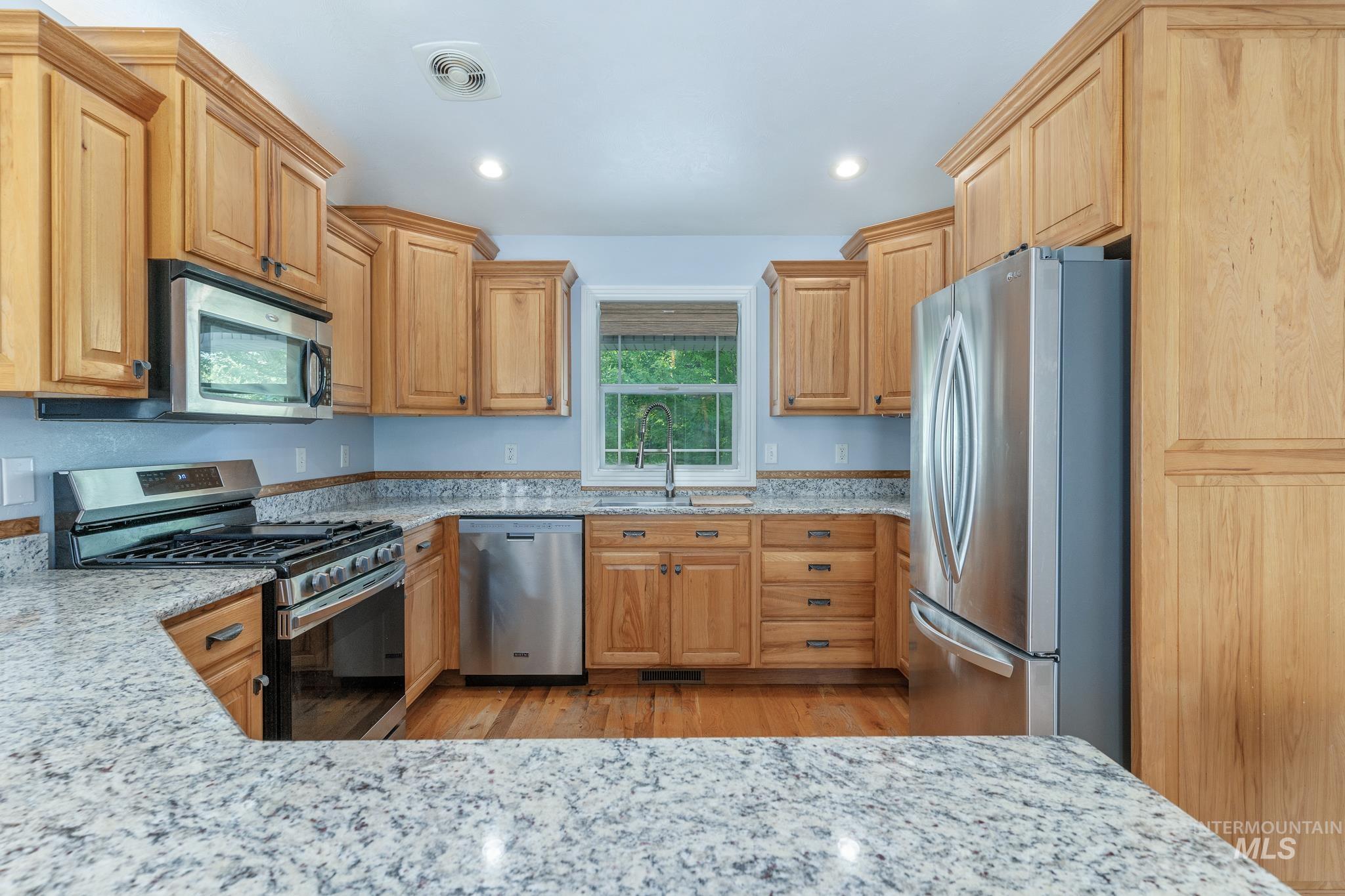 200 W Commons Rd., Idaho Falls, Idaho 83401, 6 Bedrooms, 3 Bathrooms, Residential For Sale, Price $759,000, 98951112