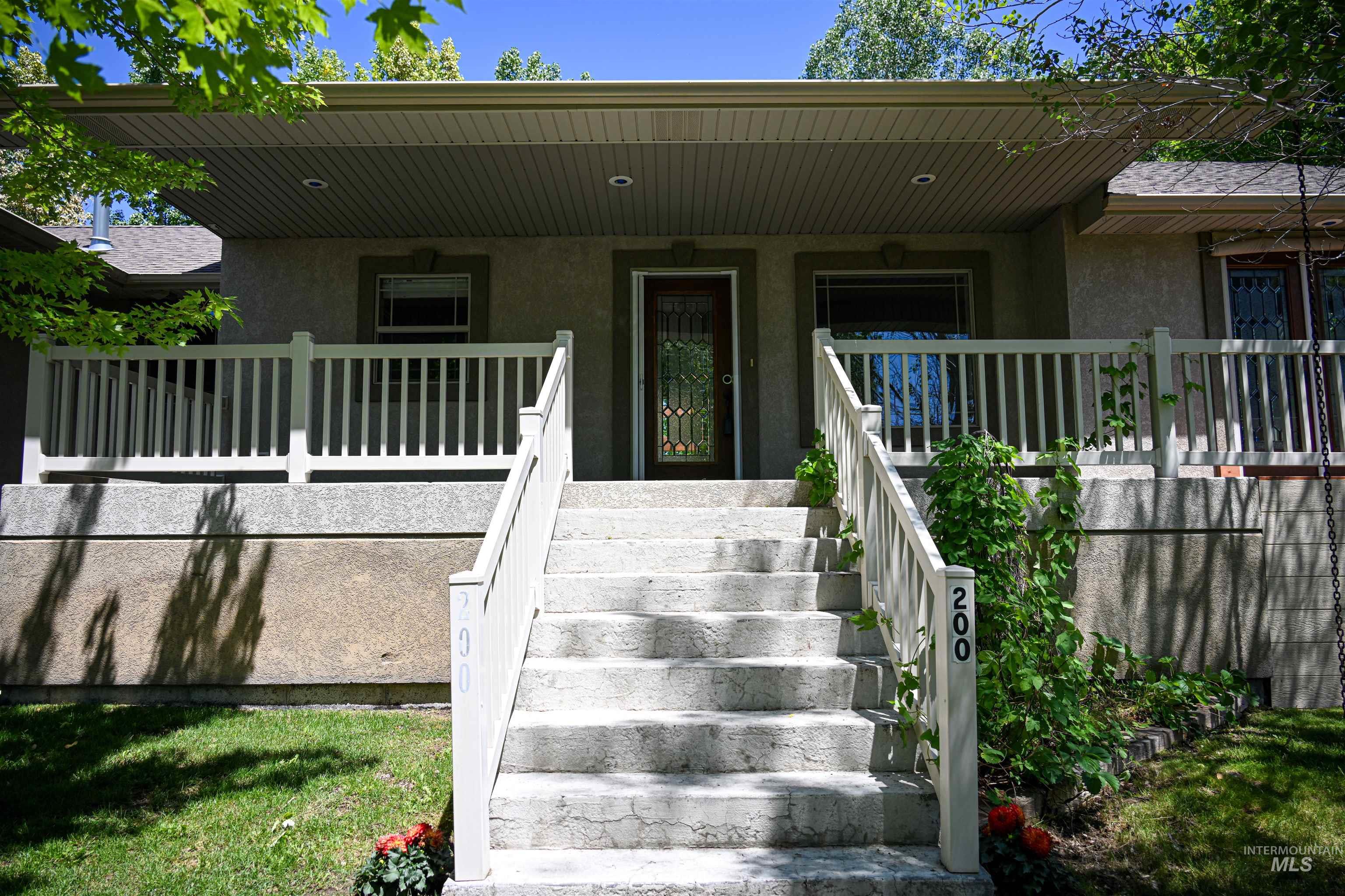 200 W Commons Rd., Idaho Falls, Idaho 83401, 6 Bedrooms, 3 Bathrooms, Residential For Sale, Price $759,000, 98951112