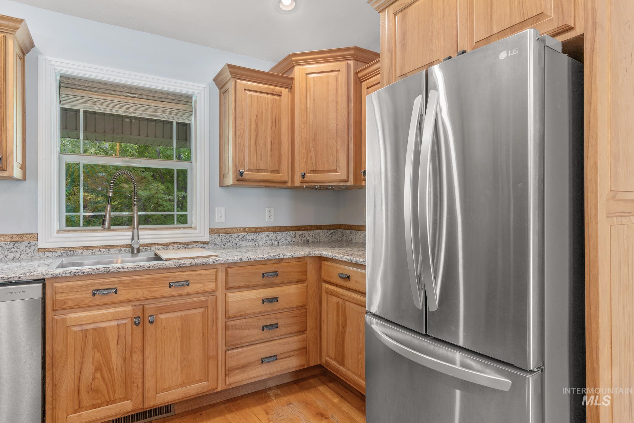 200 W Commons Rd., Idaho Falls, Idaho 83401, 6 Bedrooms, 3 Bathrooms, Residential For Sale, Price $759,000, 98951112