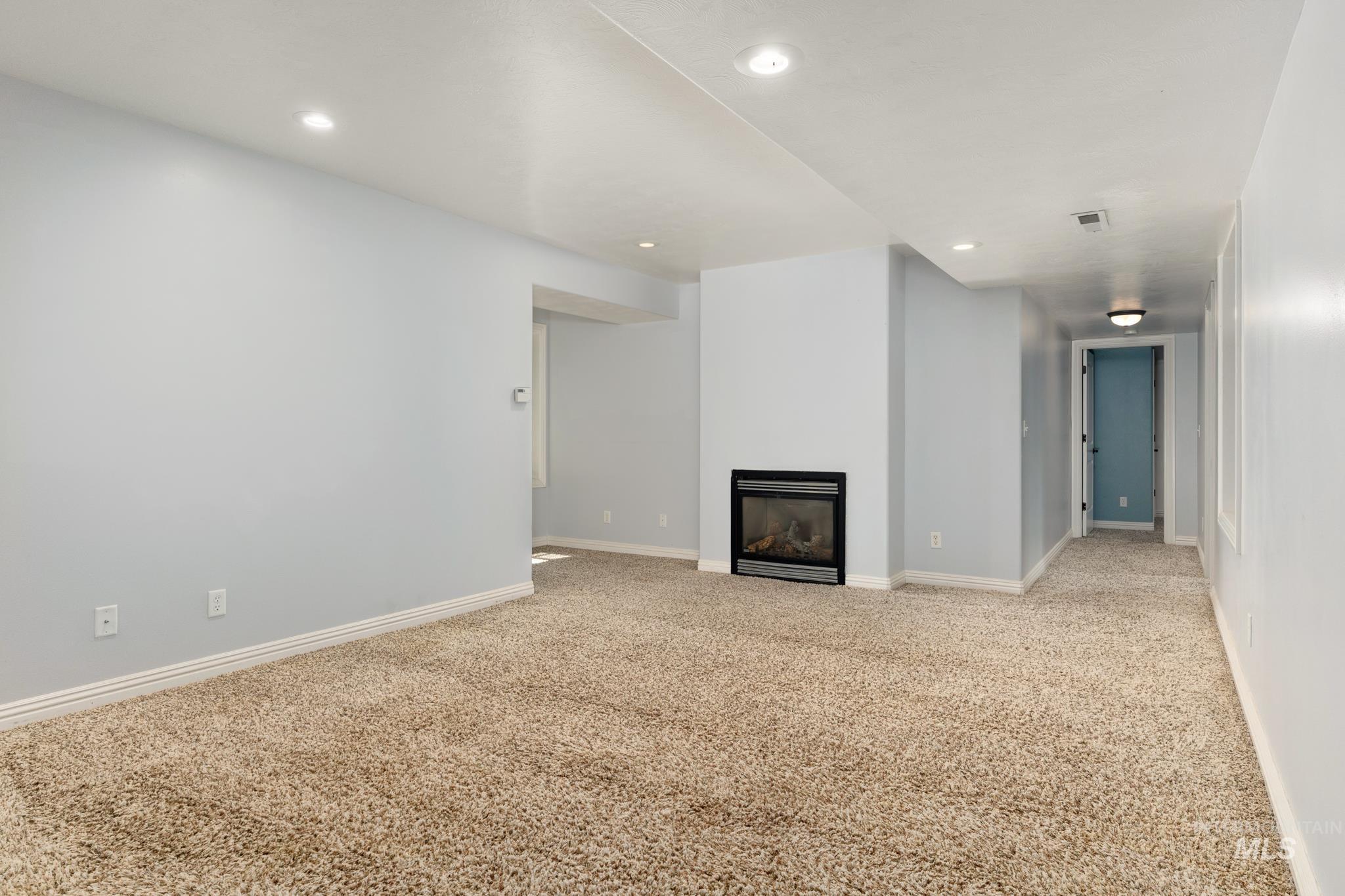 200 W Commons Rd., Idaho Falls, Idaho 83401, 6 Bedrooms, 3 Bathrooms, Residential For Sale, Price $759,000, 98951112