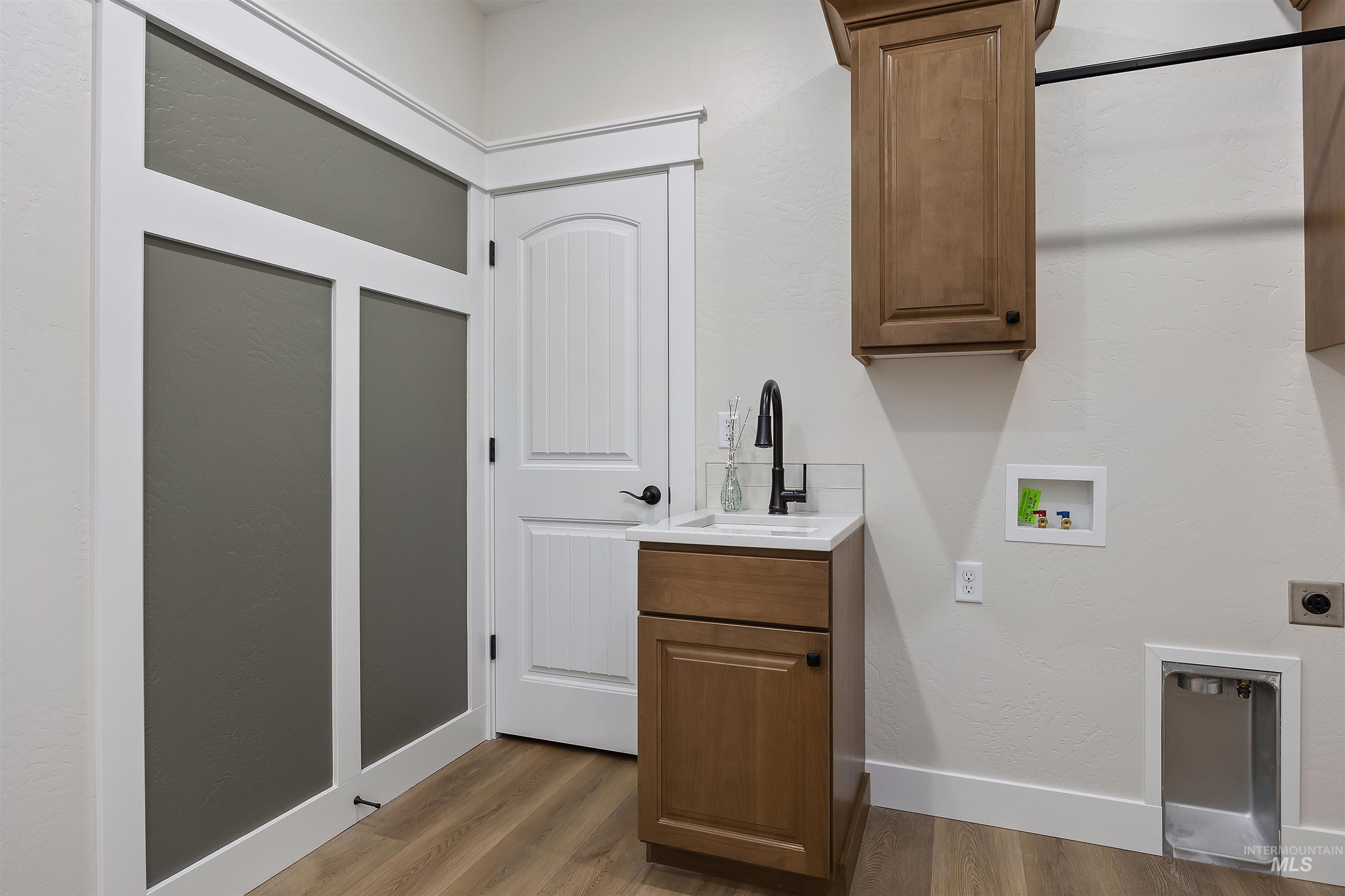 1442 Haizlee way, Twin Falls, Idaho 83301, 4 Bedrooms, 2 Bathrooms, Residential For Sale, Price $575,000, 98951120