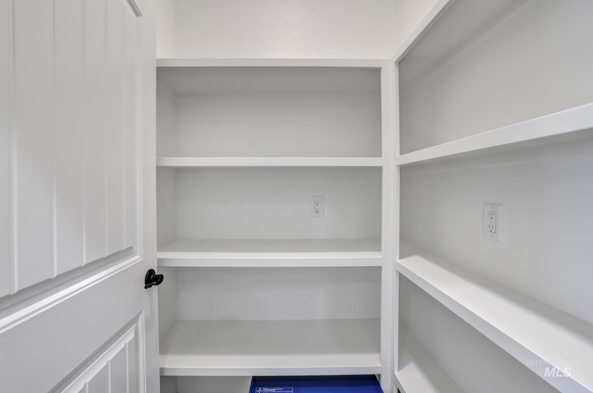 1442 Haizlee way, Twin Falls, Idaho 83301, 4 Bedrooms, 2 Bathrooms, Residential For Sale, Price $575,000, 98951120