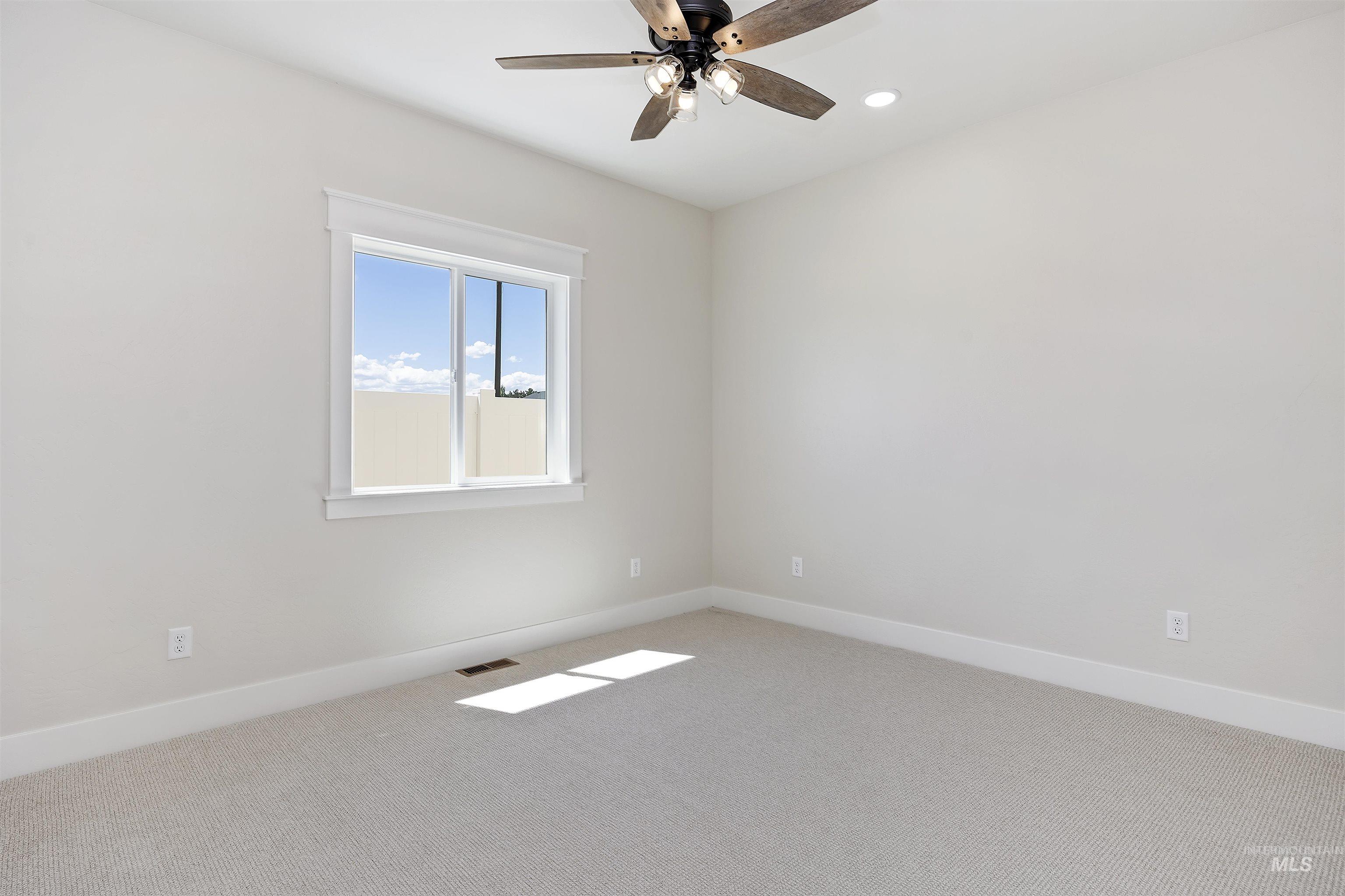 1442 Haizlee way, Twin Falls, Idaho 83301, 4 Bedrooms, 2 Bathrooms, Residential For Sale, Price $575,000, 98951120