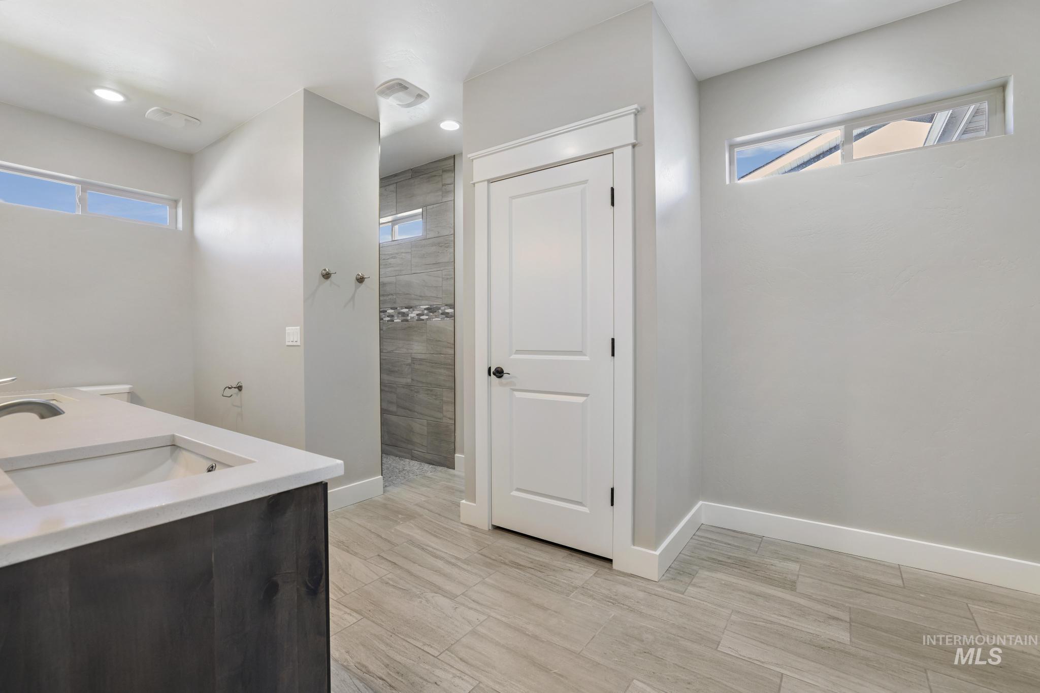 1470 Haizlee way, Twin Falls, Idaho 83301, 3 Bedrooms, 2 Bathrooms, Residential For Sale, Price $549,900, 98951121