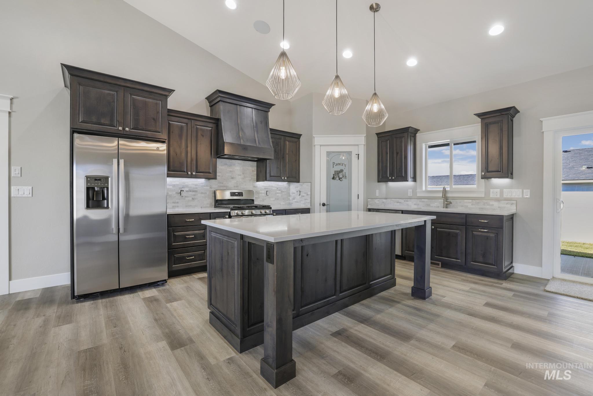 1470 Haizlee way, Twin Falls, Idaho 83301, 3 Bedrooms, 2 Bathrooms, Residential For Sale, Price $549,900, 98951121