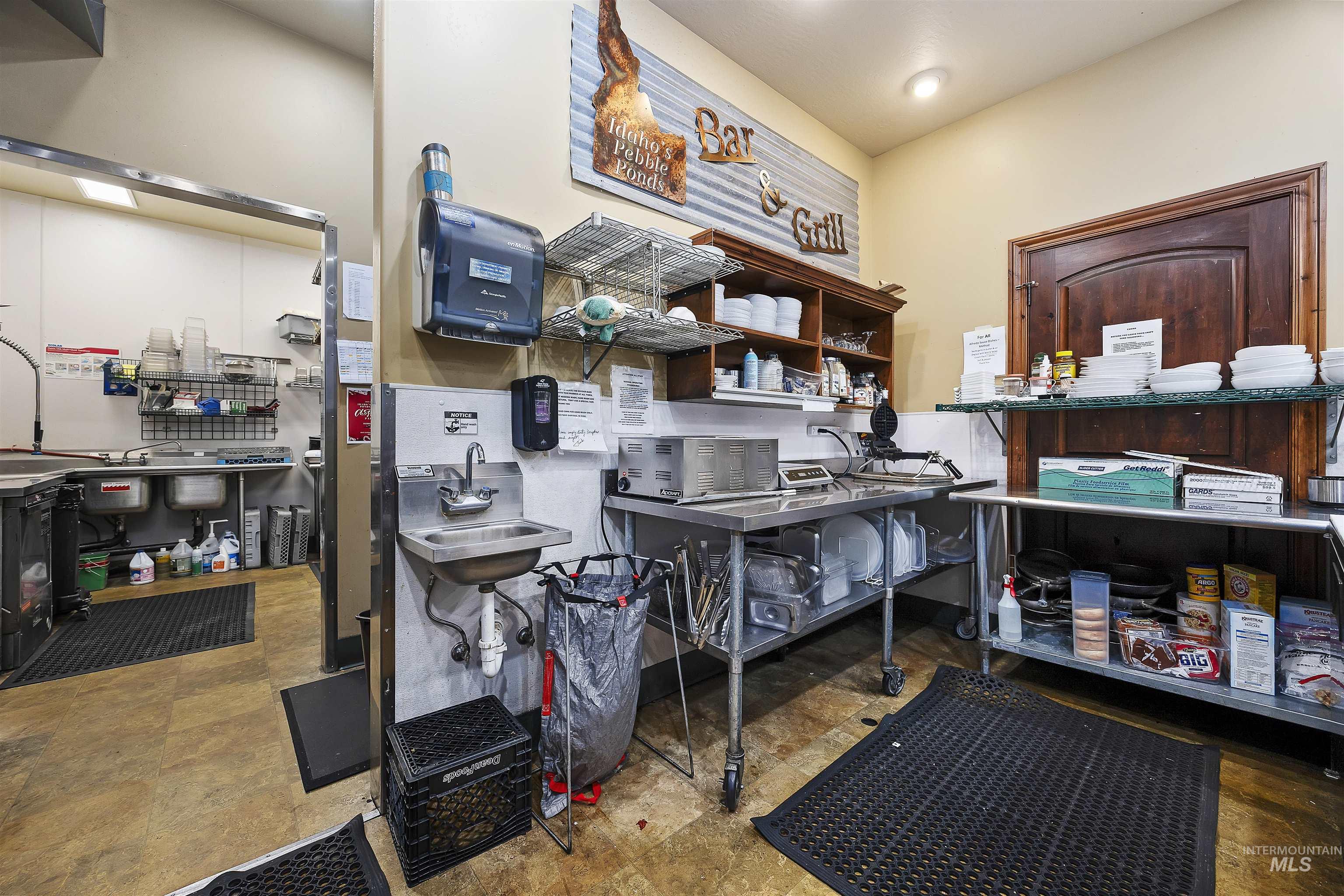 4035 N 2300 E, Filer, Idaho 83301, Business/Commercial For Sale, Price $1,999,000, 98951133