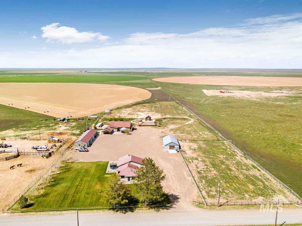 2040 E 2200 N, Twin Falls, Idaho 83301, 9 Bedrooms, 6 Bathrooms, Residential For Sale, Price $1,240,000, 98951137