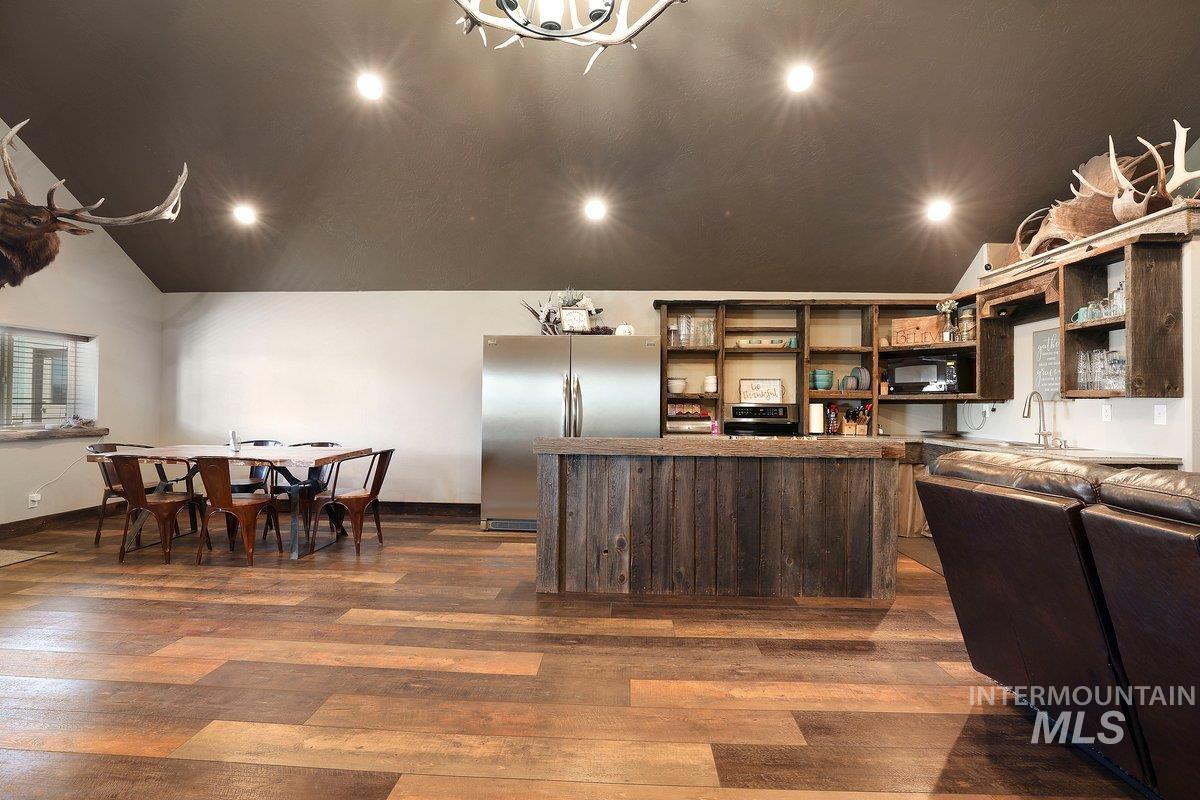 2040 E 2200 N, Twin Falls, Idaho 83301, 9 Bedrooms, 6 Bathrooms, Residential For Sale, Price $1,240,000, 98951137