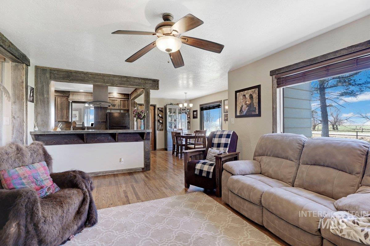 2040 E 2200 N, Twin Falls, Idaho 83301, 9 Bedrooms, 6 Bathrooms, Residential For Sale, Price $1,240,000, 98951137