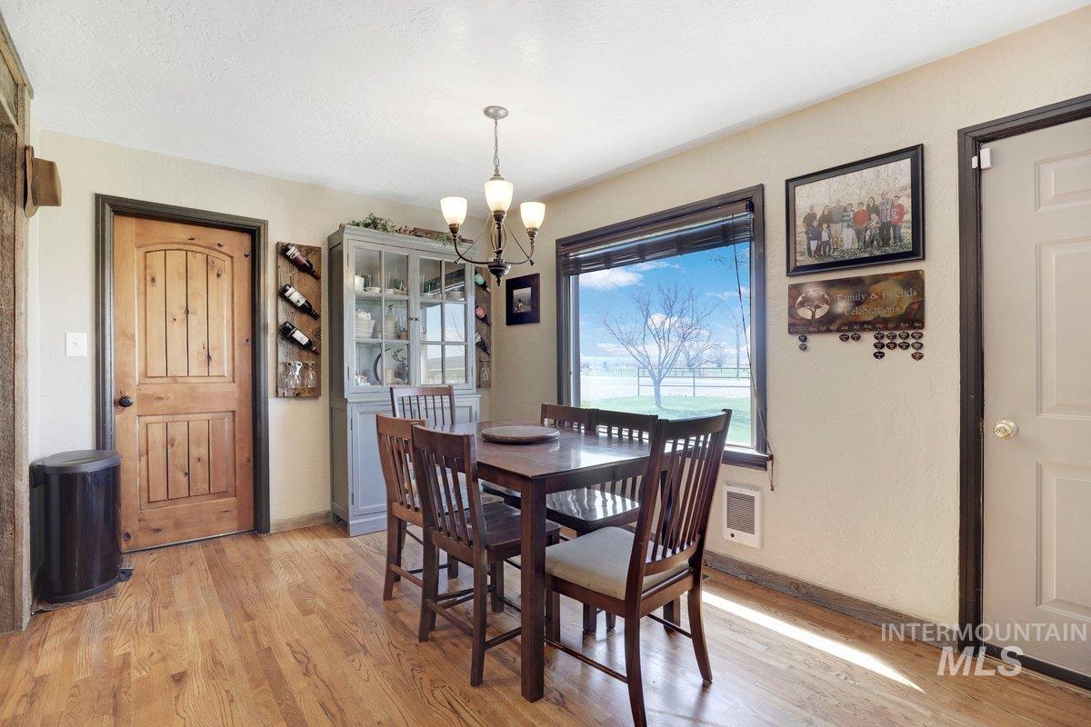 2040 E 2200 N, Twin Falls, Idaho 83301, 9 Bedrooms, 6 Bathrooms, Residential For Sale, Price $1,240,000, 98951137