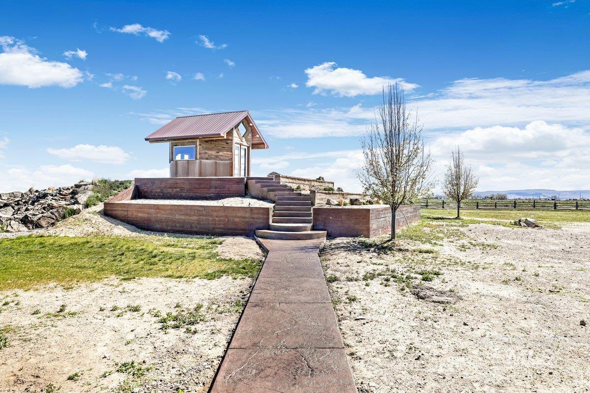 2040 E 2200 N, Twin Falls, Idaho 83301, 9 Bedrooms, 6 Bathrooms, Residential For Sale, Price $1,240,000, 98951137