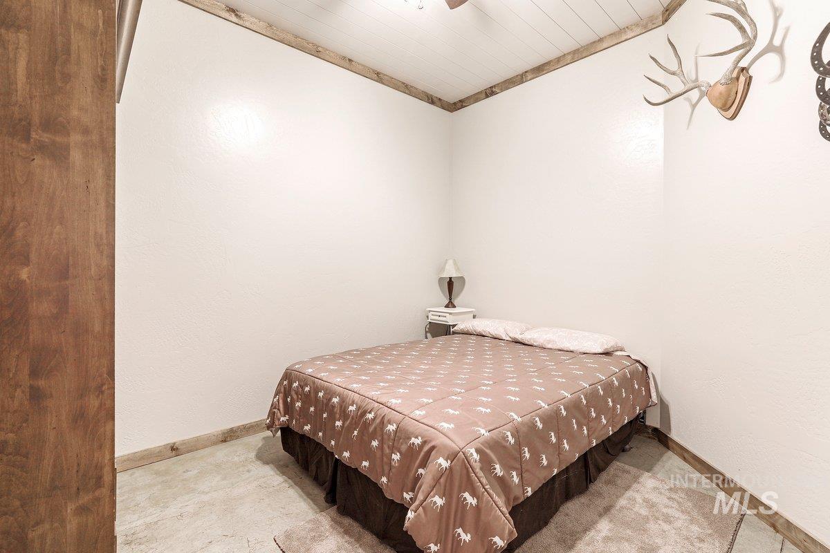 2040 E 2200 N, Twin Falls, Idaho 83301, 9 Bedrooms, 6 Bathrooms, Residential For Sale, Price $1,240,000, 98951137