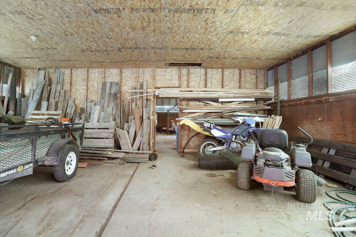 2040 E 2200 N, Twin Falls, Idaho 83301, 9 Bedrooms, 6 Bathrooms, Residential For Sale, Price $1,240,000, 98951137