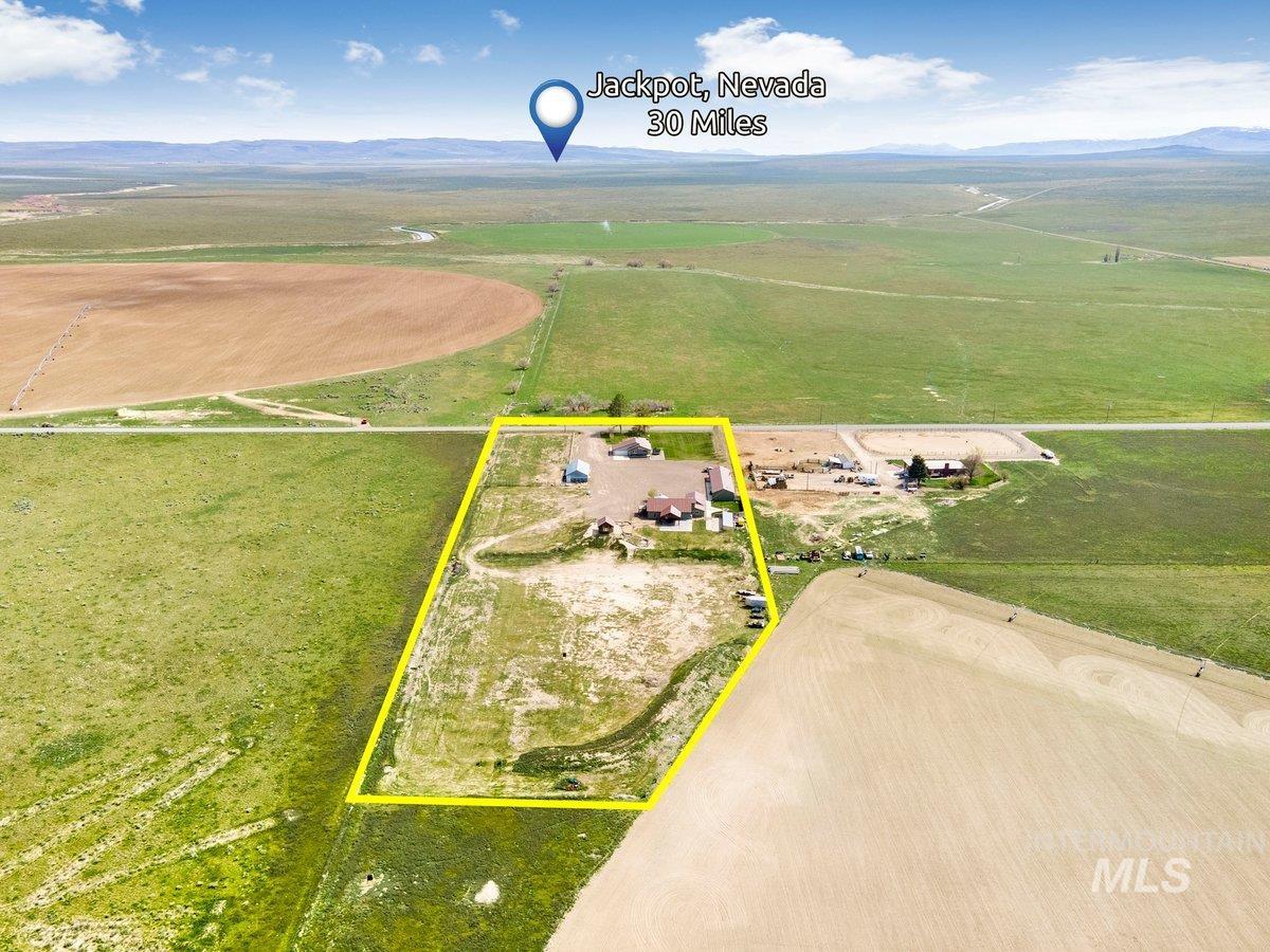 2040 E 2200 N, Twin Falls, Idaho 83301, 9 Bedrooms, 6 Bathrooms, Residential For Sale, Price $1,240,000, 98951137