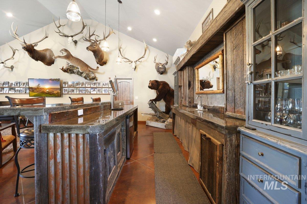 2040 E 2200 N, Twin Falls, Idaho 83301, 9 Bedrooms, 6 Bathrooms, Residential For Sale, Price $1,240,000, 98951137