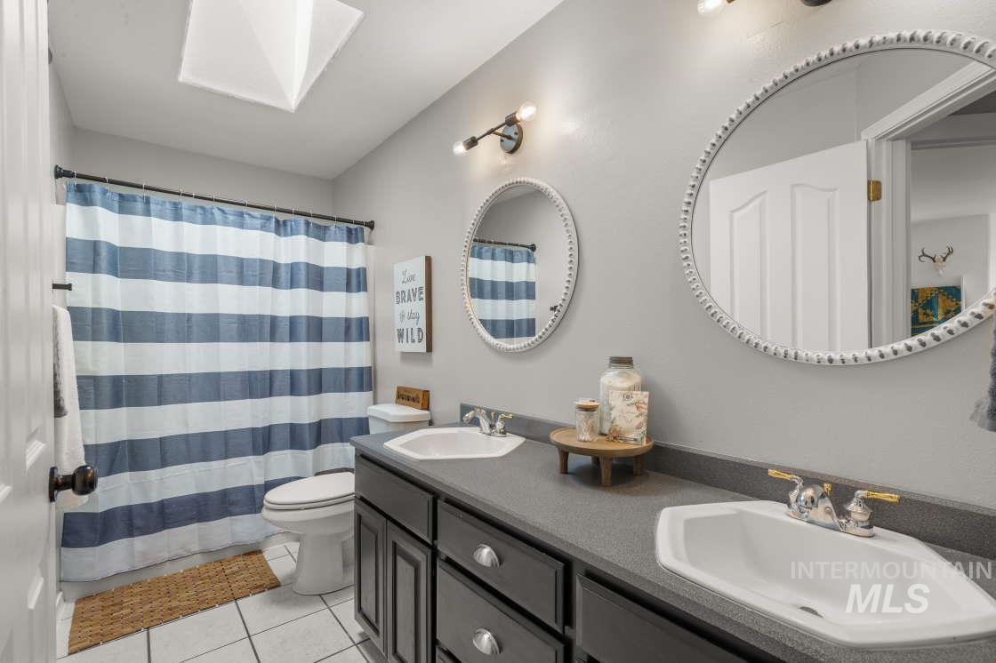 965 Horse Lane, Lewiston, Idaho 83501, 3 Bedrooms, 4 Bathrooms, Residential For Sale, Price $849,900, 98951152