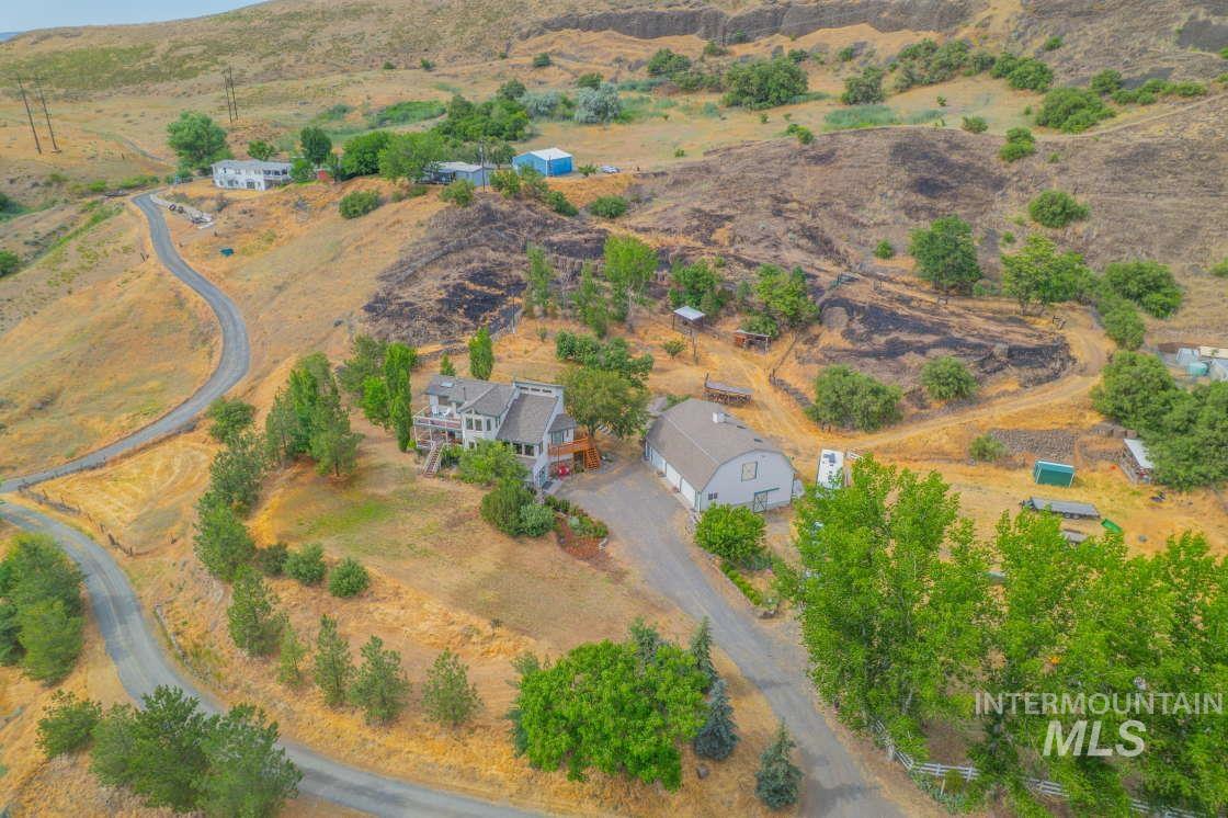 965 Horse Lane, Lewiston, Idaho 83501, 3 Bedrooms, 4 Bathrooms, Residential For Sale, Price $849,900, 98951152