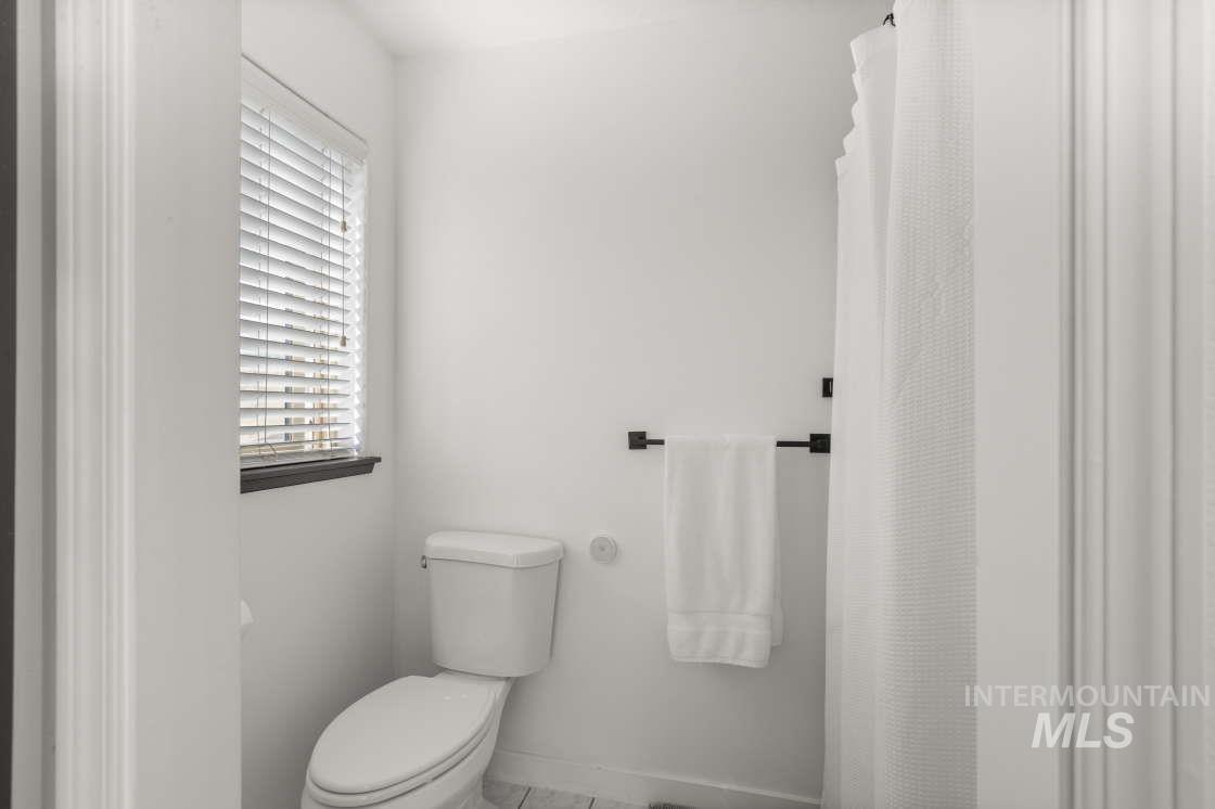 965 Horse Lane, Lewiston, Idaho 83501, 3 Bedrooms, 4 Bathrooms, Residential For Sale, Price $849,900, 98951152