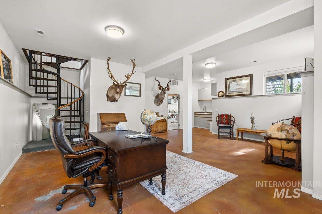 965 Horse Lane, Lewiston, Idaho 83501, 3 Bedrooms, 4 Bathrooms, Residential For Sale, Price $849,900, 98951152