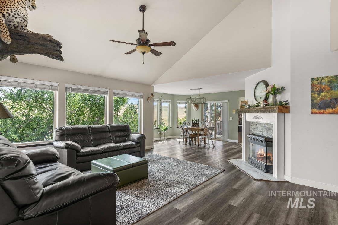 965 Horse Lane, Lewiston, Idaho 83501, 3 Bedrooms, 4 Bathrooms, Residential For Sale, Price $849,900, 98951152