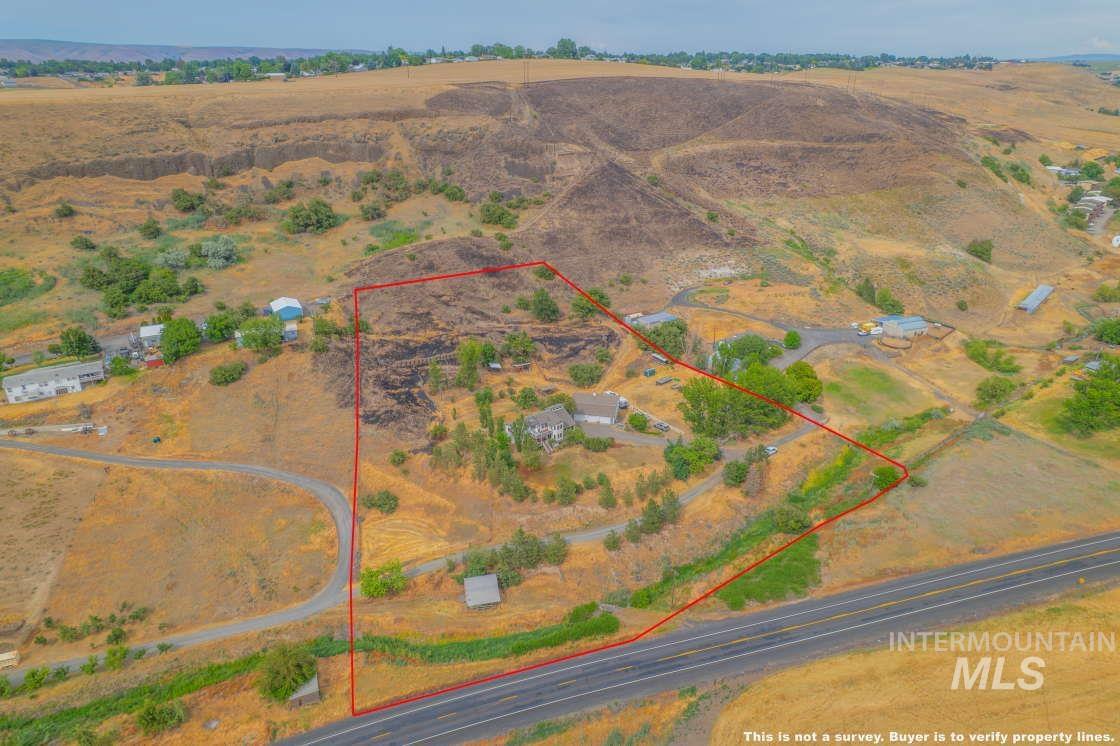 965 Horse Lane, Lewiston, Idaho 83501, 3 Bedrooms, 4 Bathrooms, Residential For Sale, Price $849,900, 98951152