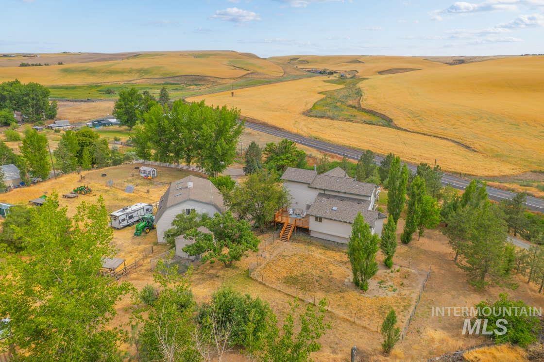 965 Horse Lane, Lewiston, Idaho 83501, 3 Bedrooms, 4 Bathrooms, Residential For Sale, Price $849,900, 98951152