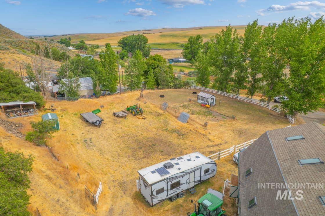 965 Horse Lane, Lewiston, Idaho 83501, 3 Bedrooms, 4 Bathrooms, Residential For Sale, Price $849,900, 98951152