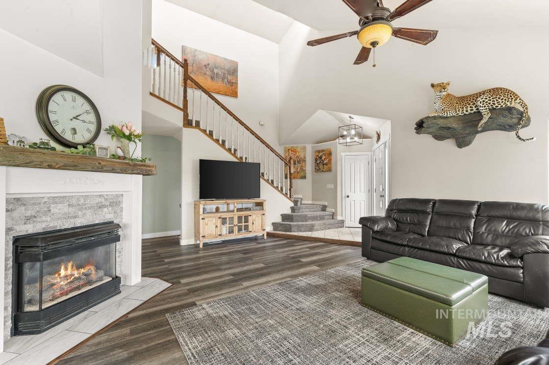 965 Horse Lane, Lewiston, Idaho 83501, 3 Bedrooms, 4 Bathrooms, Residential For Sale, Price $849,900, 98951152