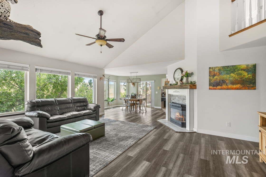 965 Horse Lane, Lewiston, Idaho 83501, 3 Bedrooms, 4 Bathrooms, Residential For Sale, Price $849,900, 98951152